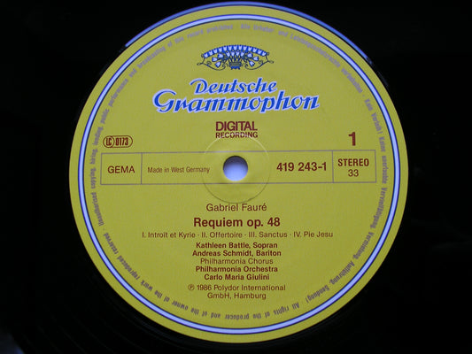 FAURE: REQUIEM / RAVEL: PAVANE BONNEY / SCHMIDT / PHILHARMONIA ORCHESTRA / GIULINI 419 243