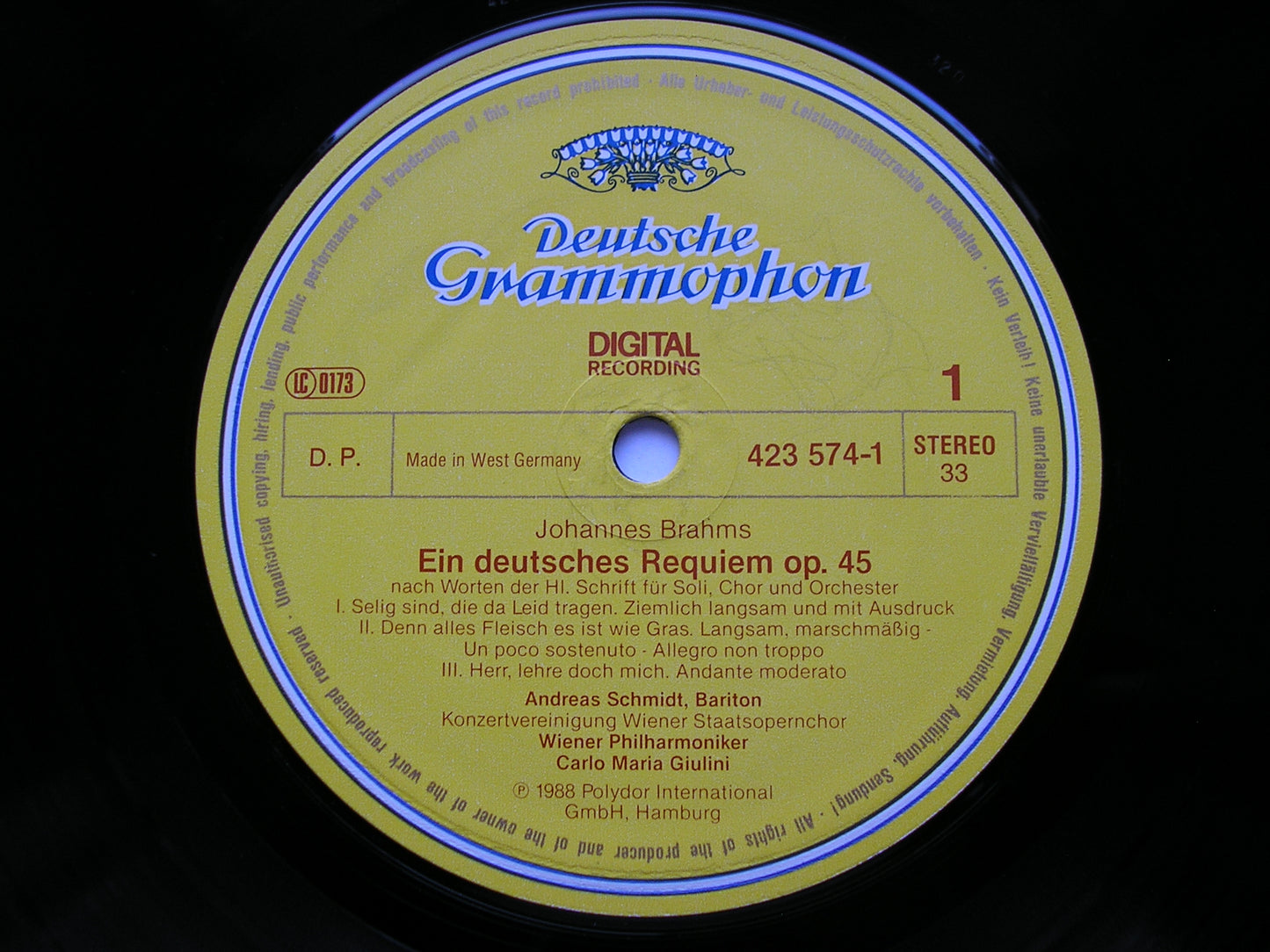 BRAHMS: A GERMAN REQUIEM SOLOISTS / VIENNA PHILHARMONIC / GIULINI 423 574