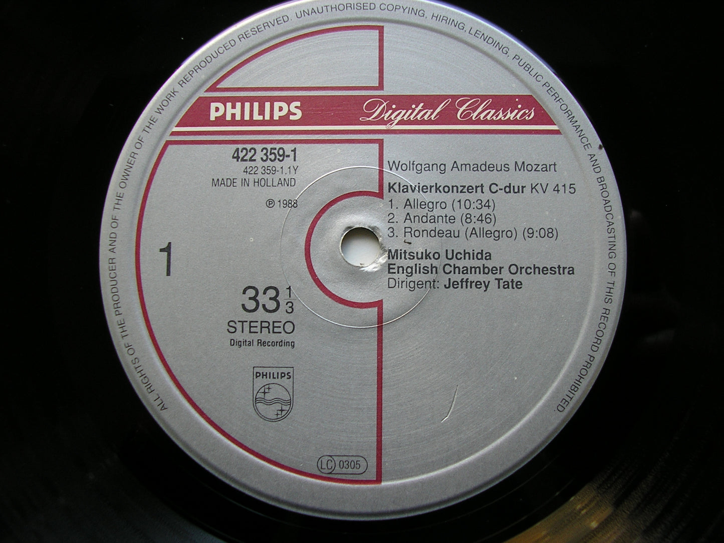 MOZART: PIANO CONCERTOS Nos. 13 & 14      UCHIDA / ENGLISH CHAMBER ORCHESTRA / JEFFREY TATE      422 359