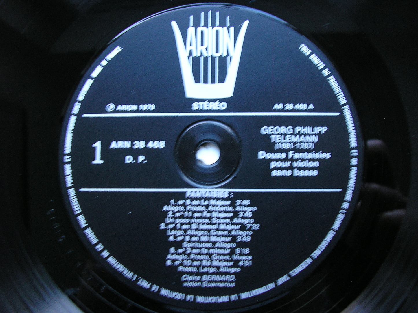 TELEMANN: TWELVE FANTASIAS FOR SOLO VIOLIN      CLAIRE BERNARD      ARN 38468