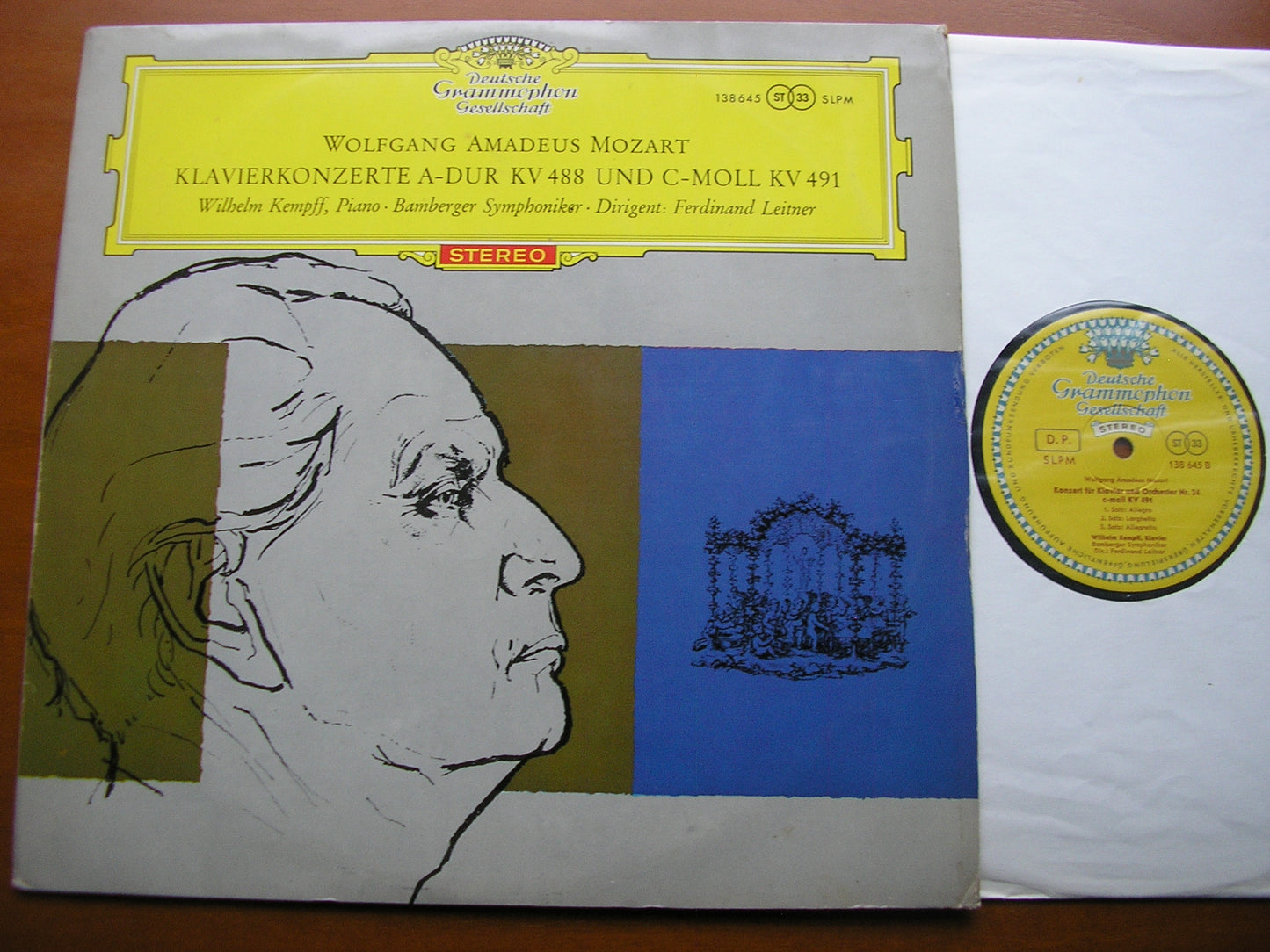 MOZART: PIANO CONCERTOS Nos. 23 & 24      KEMPFF / BAMBERG SYMPHONY / LEITNER     138 645