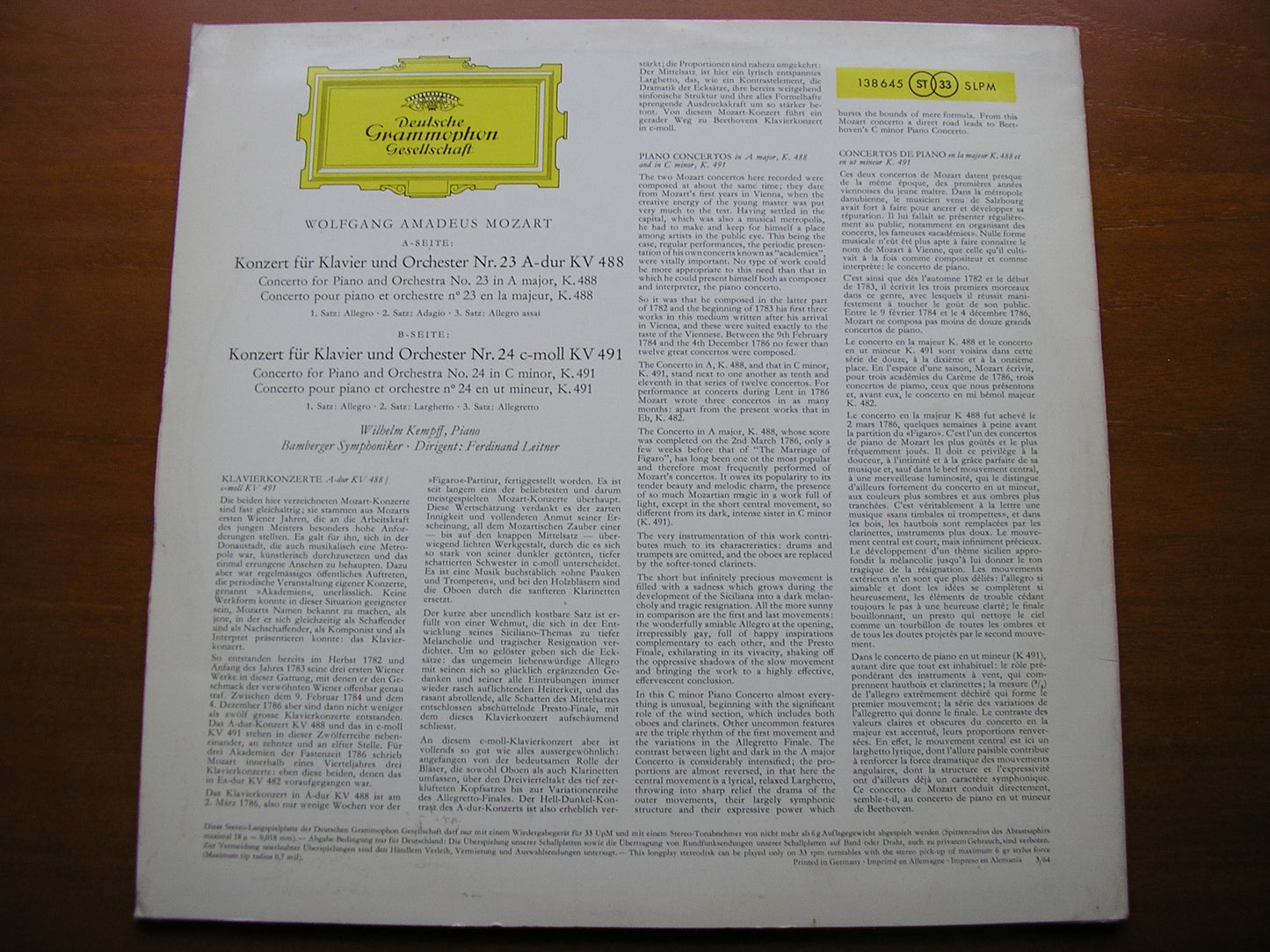MOZART: PIANO CONCERTOS Nos. 23 & 24      KEMPFF / BAMBERG SYMPHONY / LEITNER     138 645