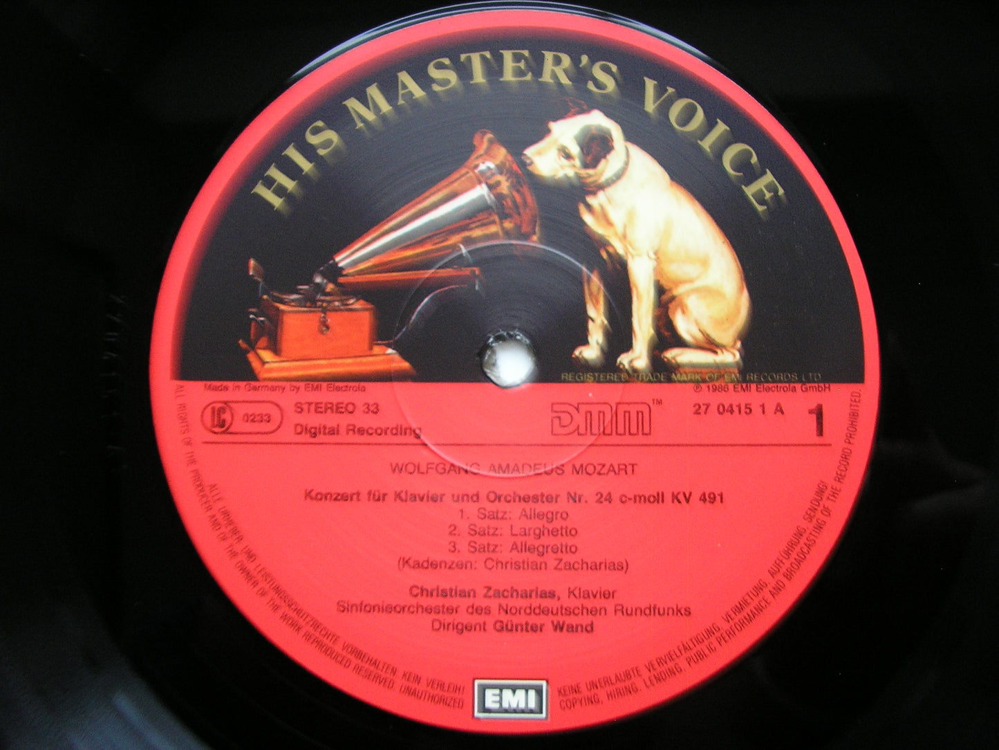 MOZART: PIANO CONCERTS Nos. 24 & 27 ZACHARIAS / NORTH GERMAN RADIO ORCHESTRA / WAND 27 0415