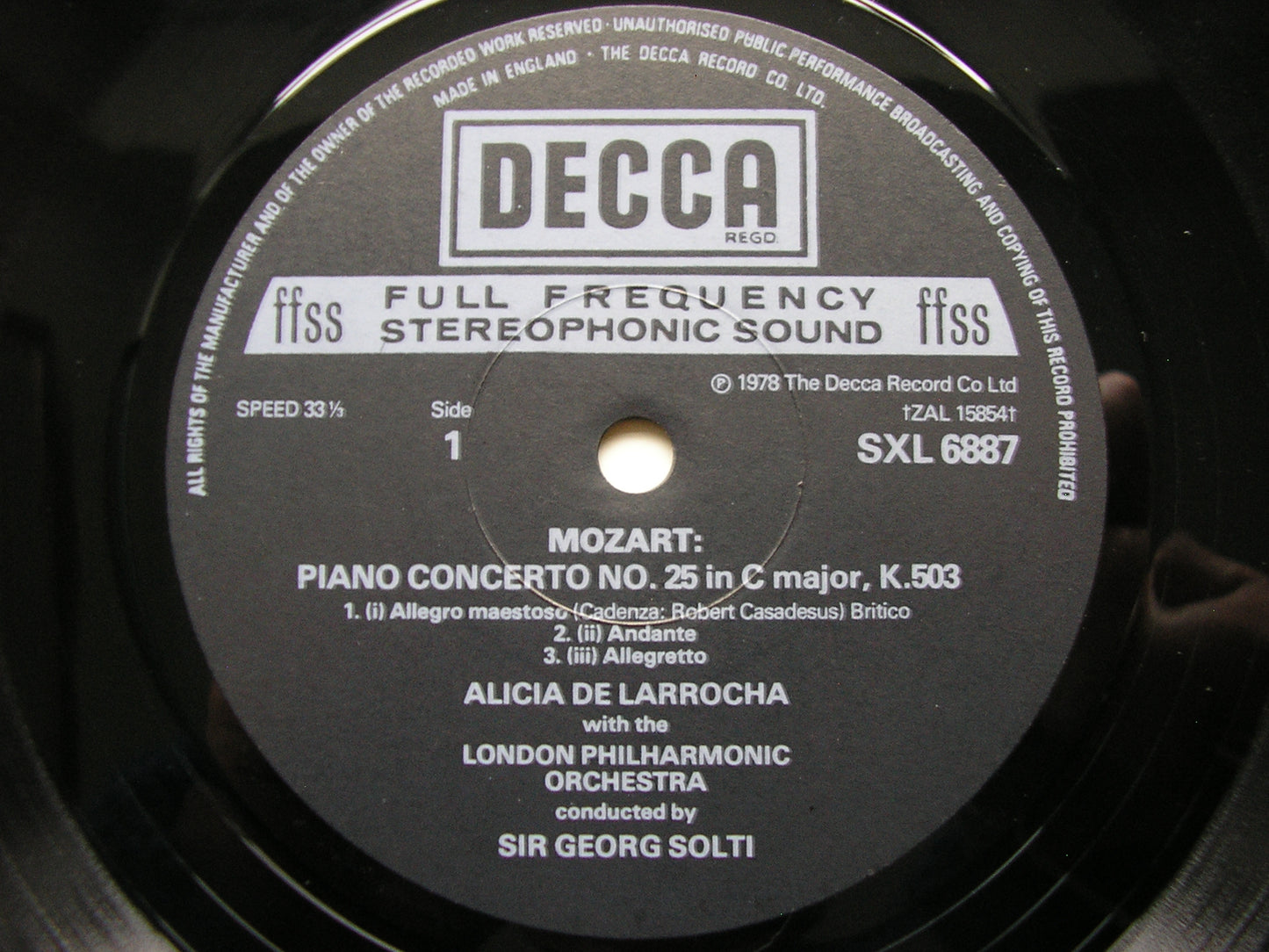 MOZART: PIANO CONCERTOS Nos. 25 & 27      LARROCHA / LONDON PHILHARMONIC / SOLTI      SXL 6887