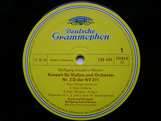 MOZART: VIOLIN CONCERTOS Nos. 2 & 3    SCHNEIDERHAN / BERLIN PHILHARMONIC    139 445