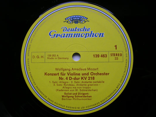 MOZART: VIOLIN CONCERTOS Nos. 4 & 5     SCHNEIDERHAN / BERLIN PHILHARMONIC    139 463