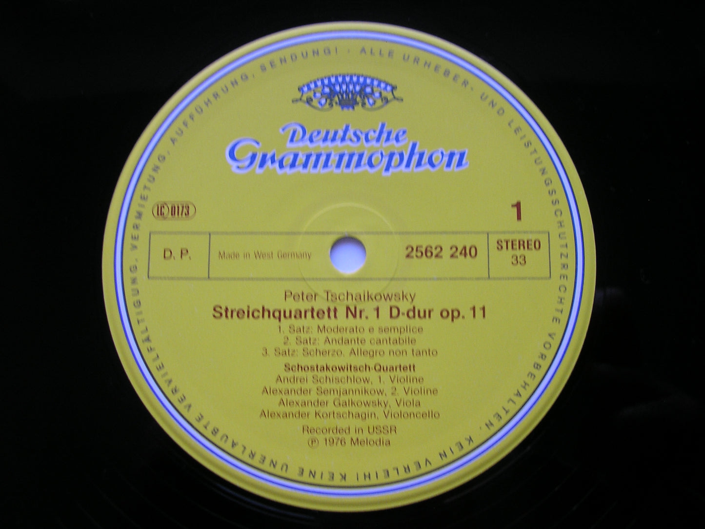 TCHAIKOVSKY: THE STRING QUARTETS THE SHOSTAKOVICH QUARTET 3 LP 2740 236
