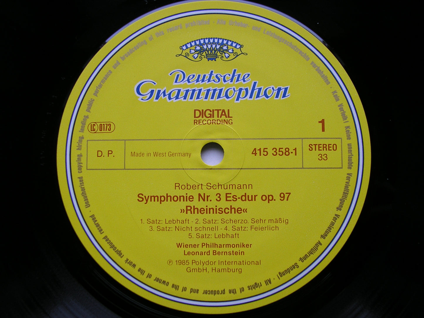 SCHUMANN: SYMPHONY No. 3 / PIANO CONCERTO     FRANTZ / VIENNA PHILHARMONIC / BERNSTEIN     415 358
