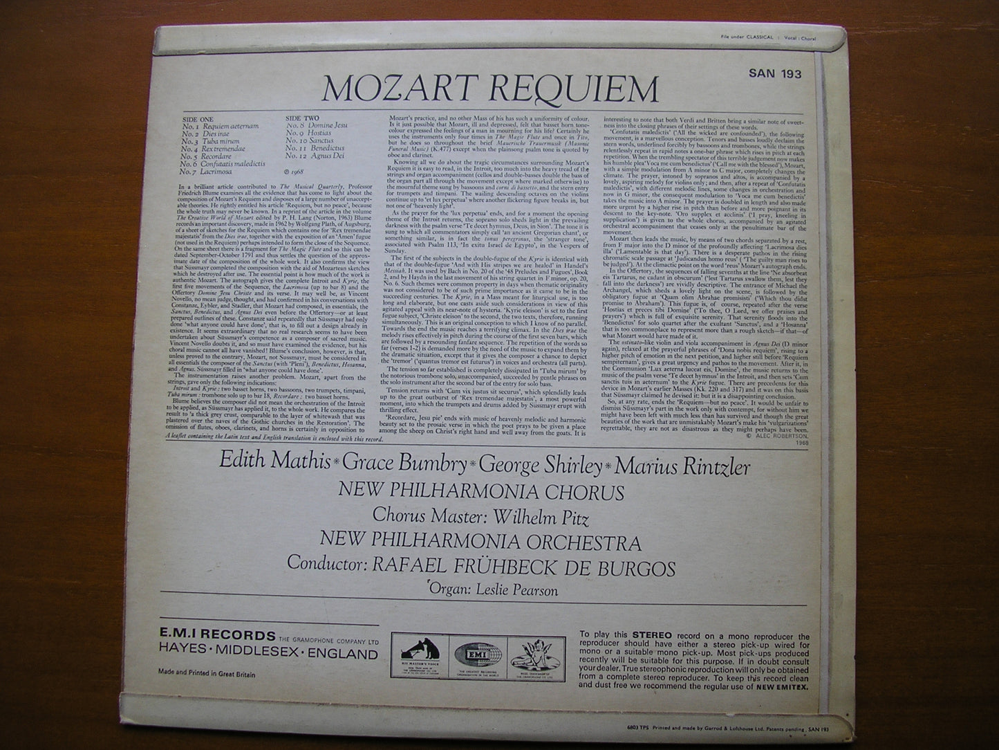 MOZART: REQUIEM SOLOISTS / NEW PHILHARMONIA / DE BURGOS SAN 193