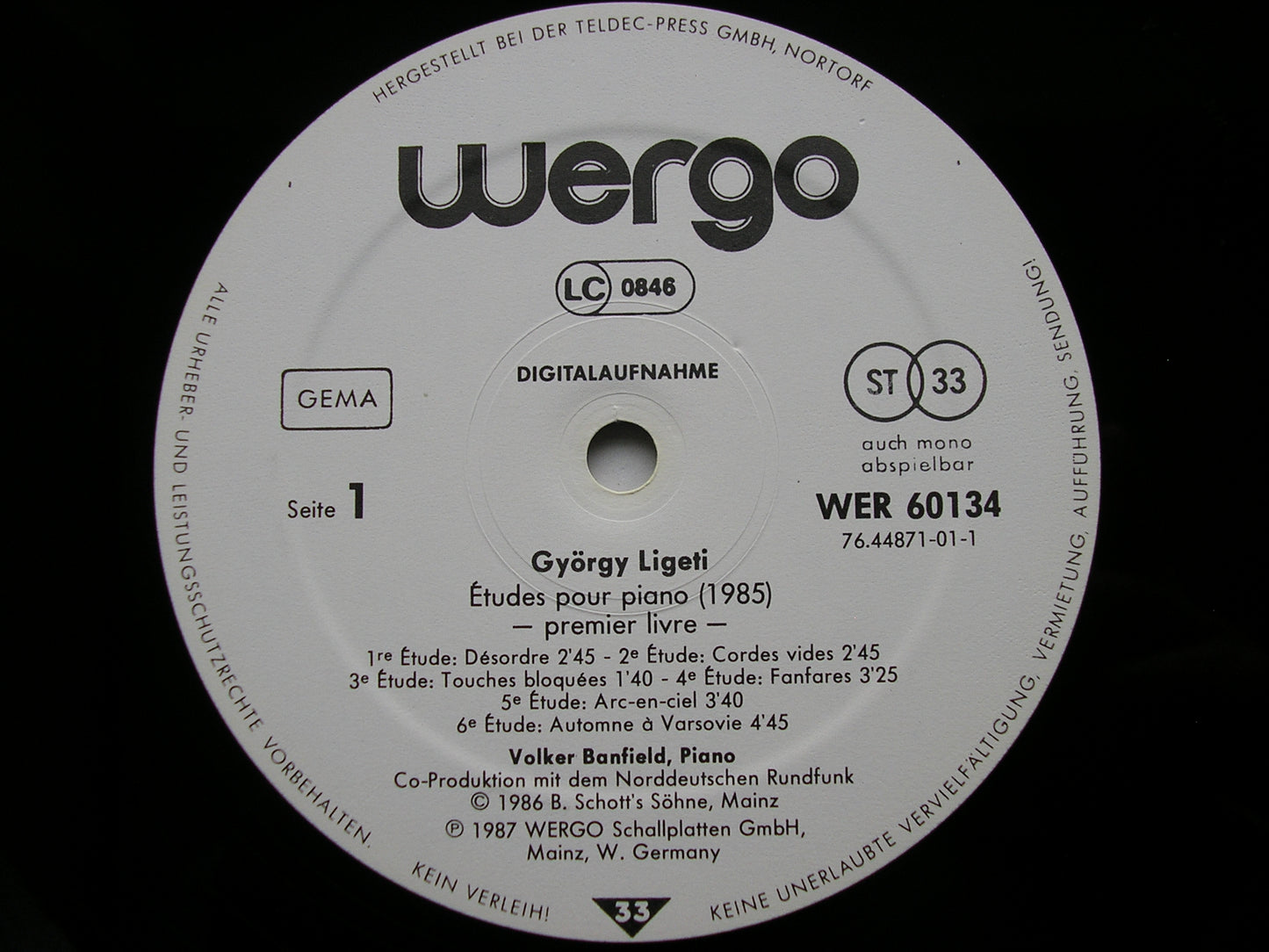 LIGETI: ETUDES FOR PIANO / MESSIAEN: VINGT REGARDS SUR L'ENFANT VOLKER BANFIELD WER 60134