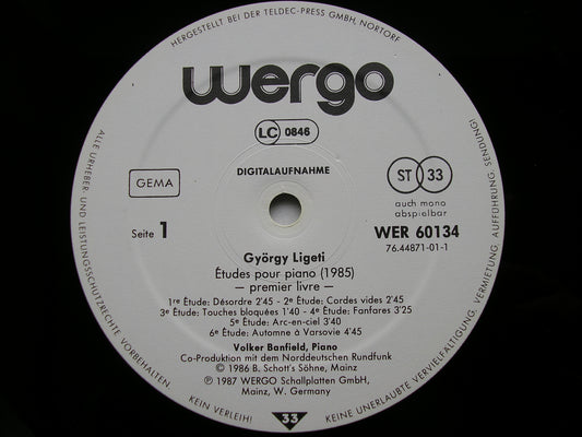 LIGETI: ETUDES FOR PIANO / MESSIAEN: VINGT REGARDS SUR L'ENFANT VOLKER BANFIELD WER 60134