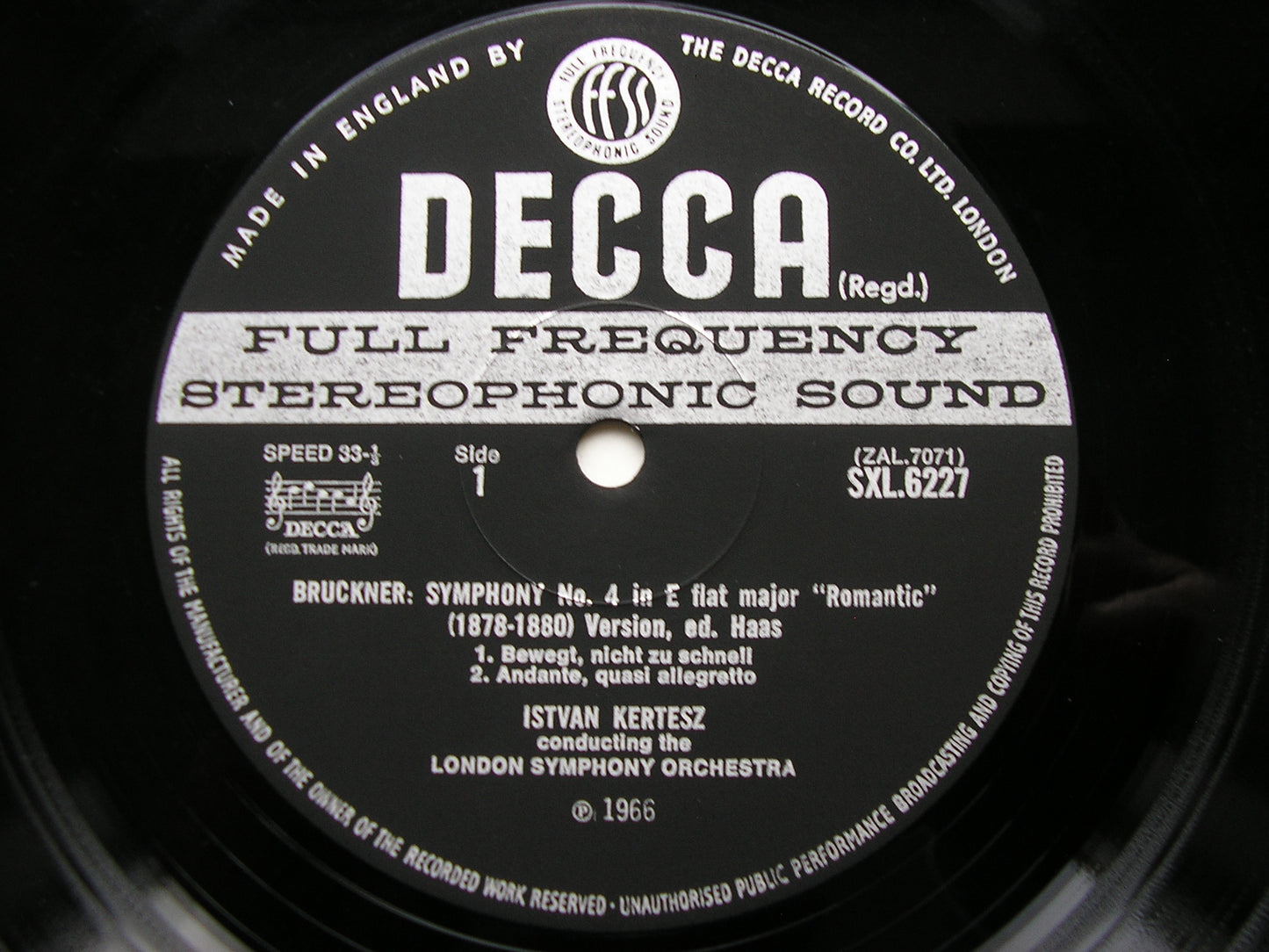 BRUCKNER: SYMPHONY No. 4 'Romantic'      KERTESZ / LONDON SYMPHONY     SXL 6227