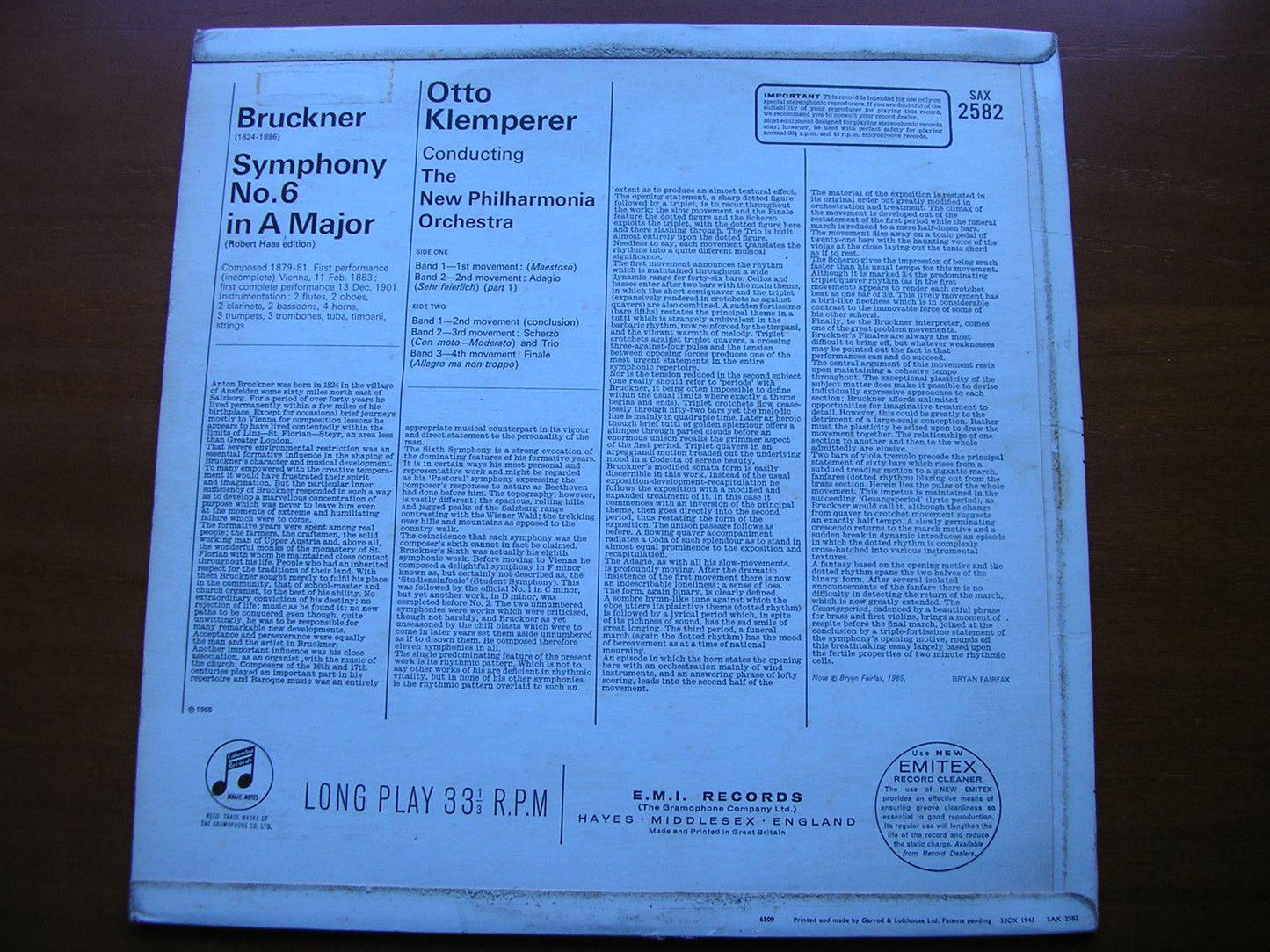 BRUCKNER: SYMPHONY No. 6      KLEMPERER / NEW PHILHARMONIA    SAX 2582