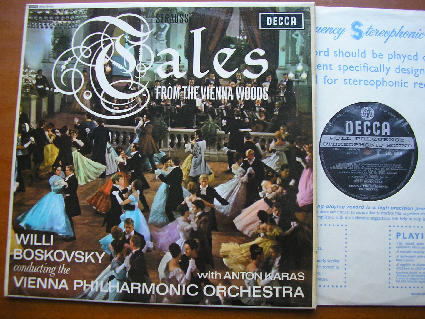 TALES FROM THE VIENNA WOODS: Music of the Strauss Family      BOSKOVSKY / VIENNA PHILHARMONIC     SXL 6040