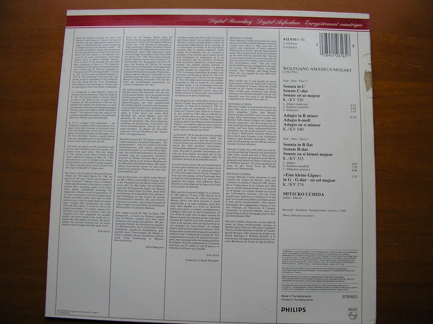 MOZART: PIANO SONATAS K330 in C / K333 in B / ADAGIO K540 / GIGUE K 574 MITSUKO UCHIDA 412 616