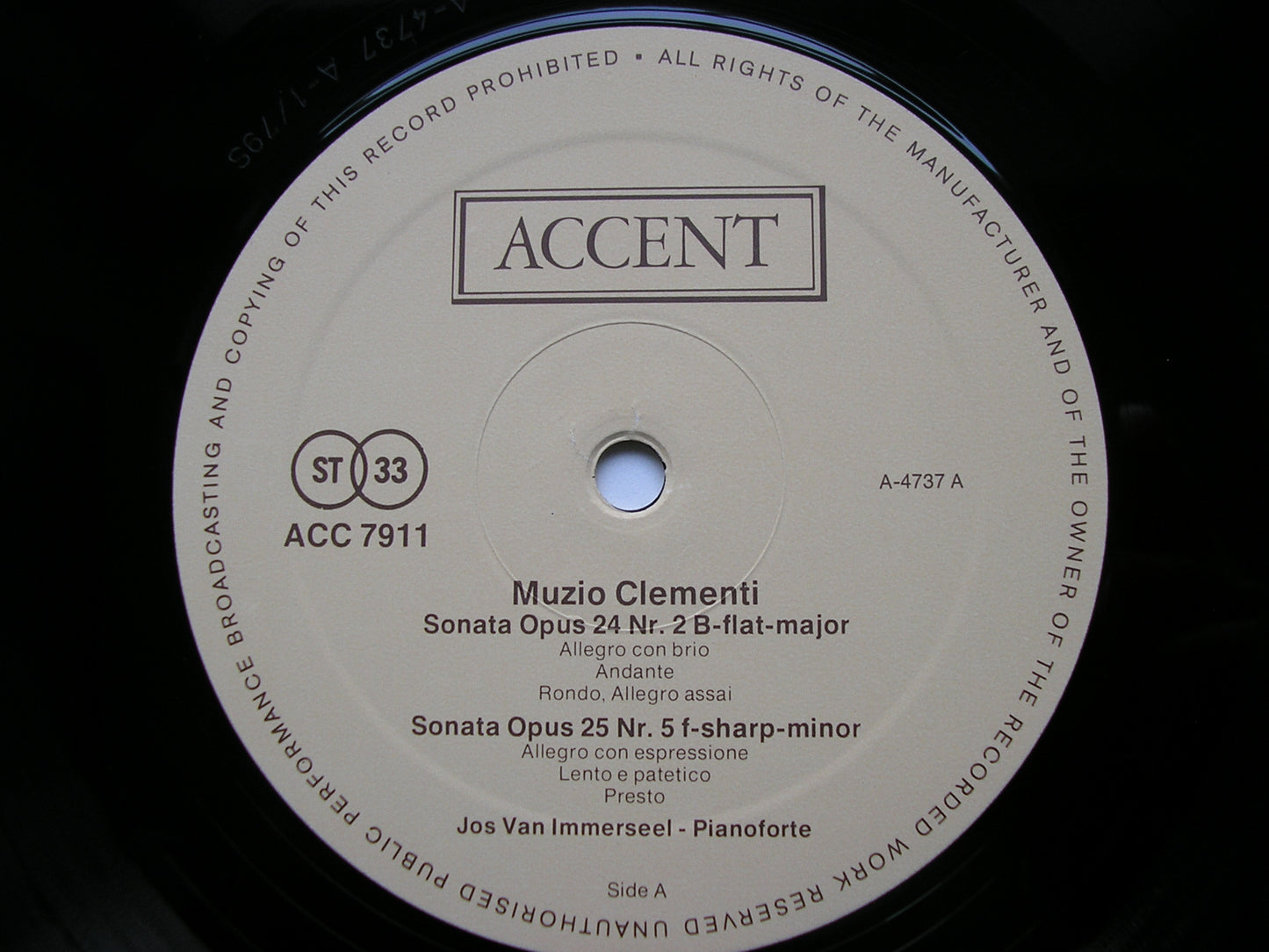 CLEMENTI: PIANO SONATAS      JOS VAN IMMERSEEL     ACC 7911