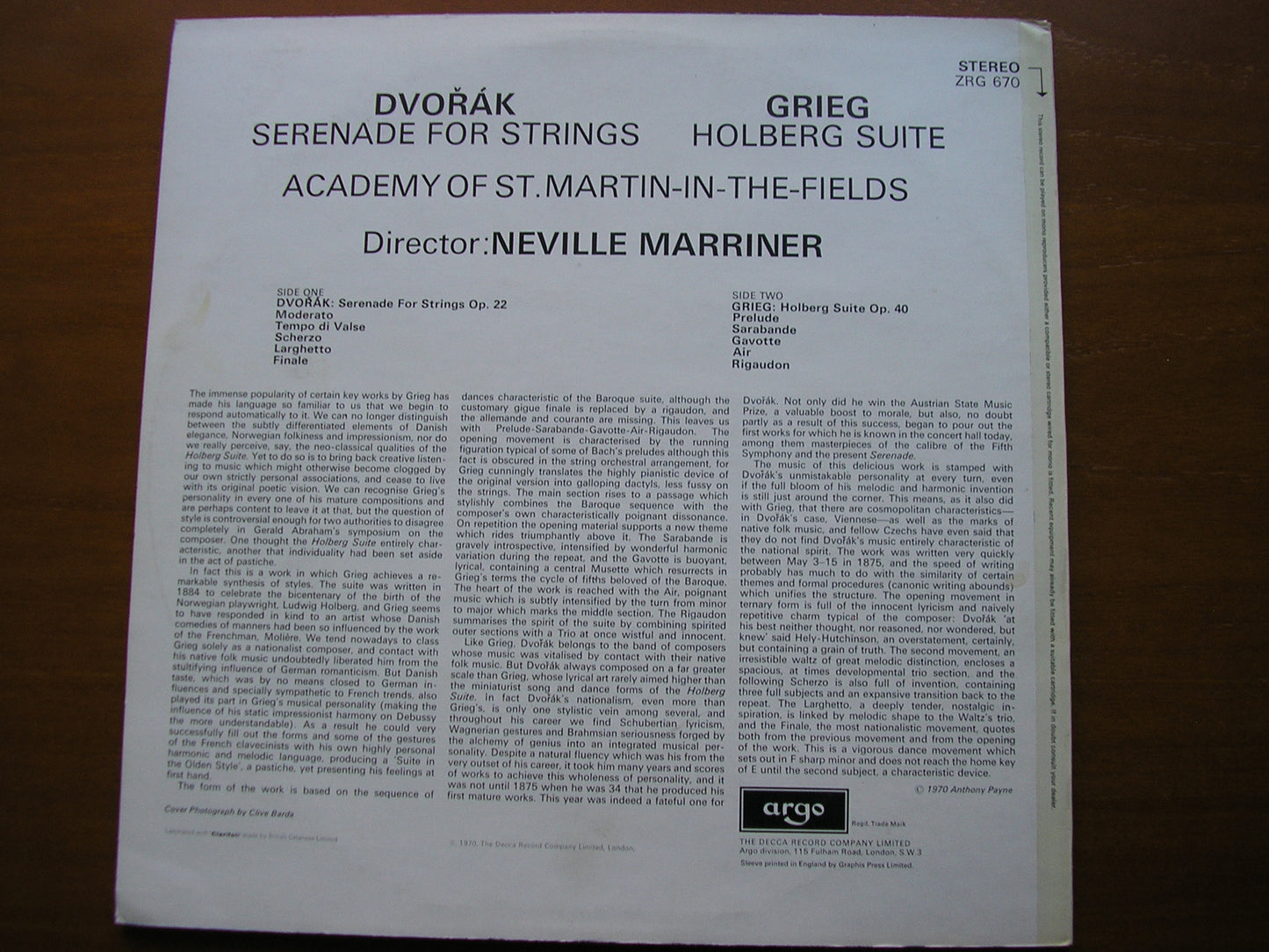 DVORAK: SERENADE FOR STRINGS / GRIEG: HOLBERG SUITE     MARRINER / ACADEMY OF ST MARTIN IN THE FIELDS     ZRG 670