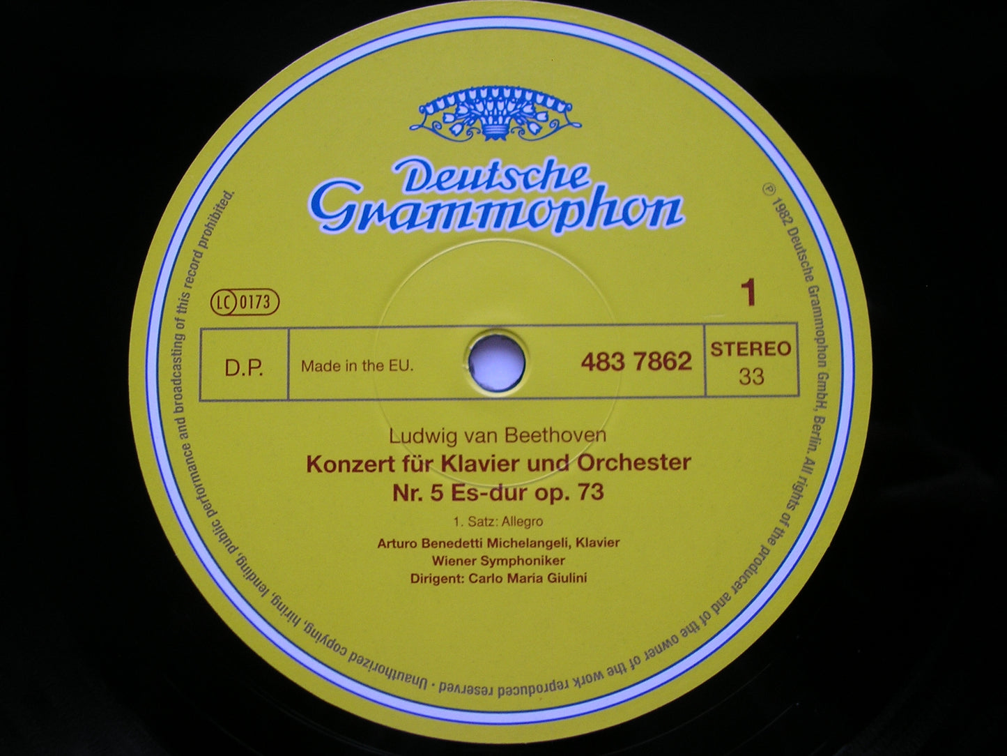 BEETHOEN: PIANO CONCERTO No. 5 'Emperor' MICHELANGELI / VIENNA SYMPHONY / GIULINI 483 7862