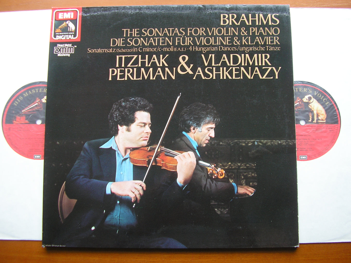 BRAHMS: THE THREE SONATAS FOR VIOLIN & PIANO    PERLMAN / ASHKENAZY    27 0010