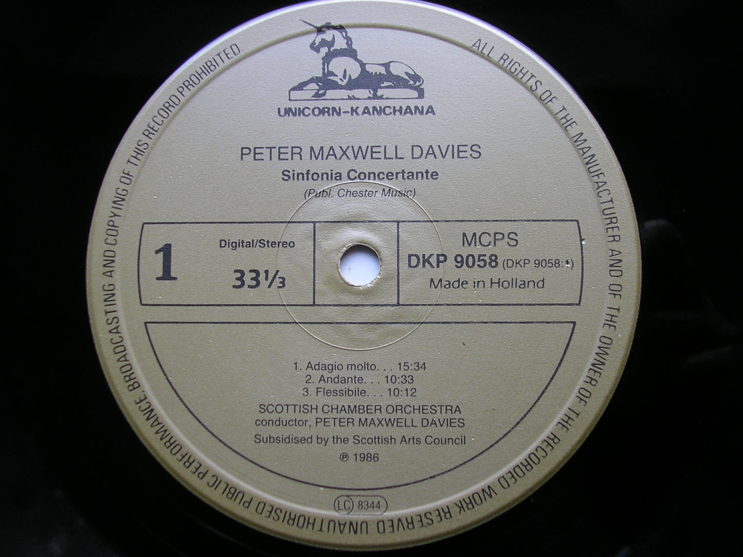 MAXWELL DAVIES: SINFONIA CONCERTANTE / SINFONIA      PETER MAXWELL DAVIES / SCOTTISH CHAMBER ORCHESTRA     DKP 9058