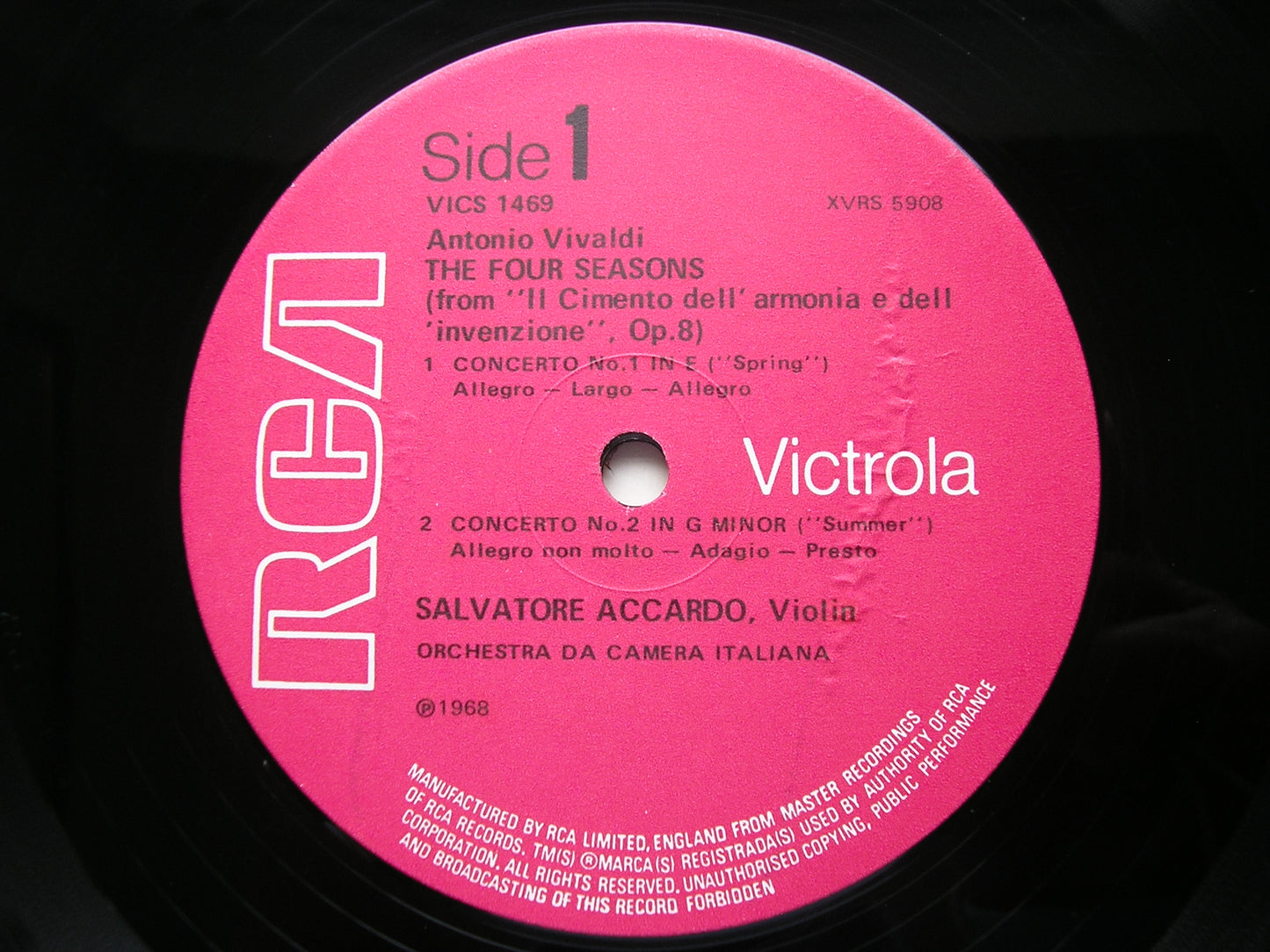 VIVALDI: THE FOUR SEASONS ACCARDO / ITALIAN CHAMBER ORCHESTRA VICS 1469