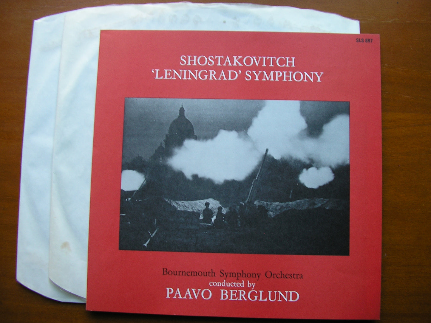 SHOSTAKOVICH: SYMPHONY No. 7 'Leningrad' BERGLUND / BOURNEMOUTH SYMPHONY 2LP SLS 897