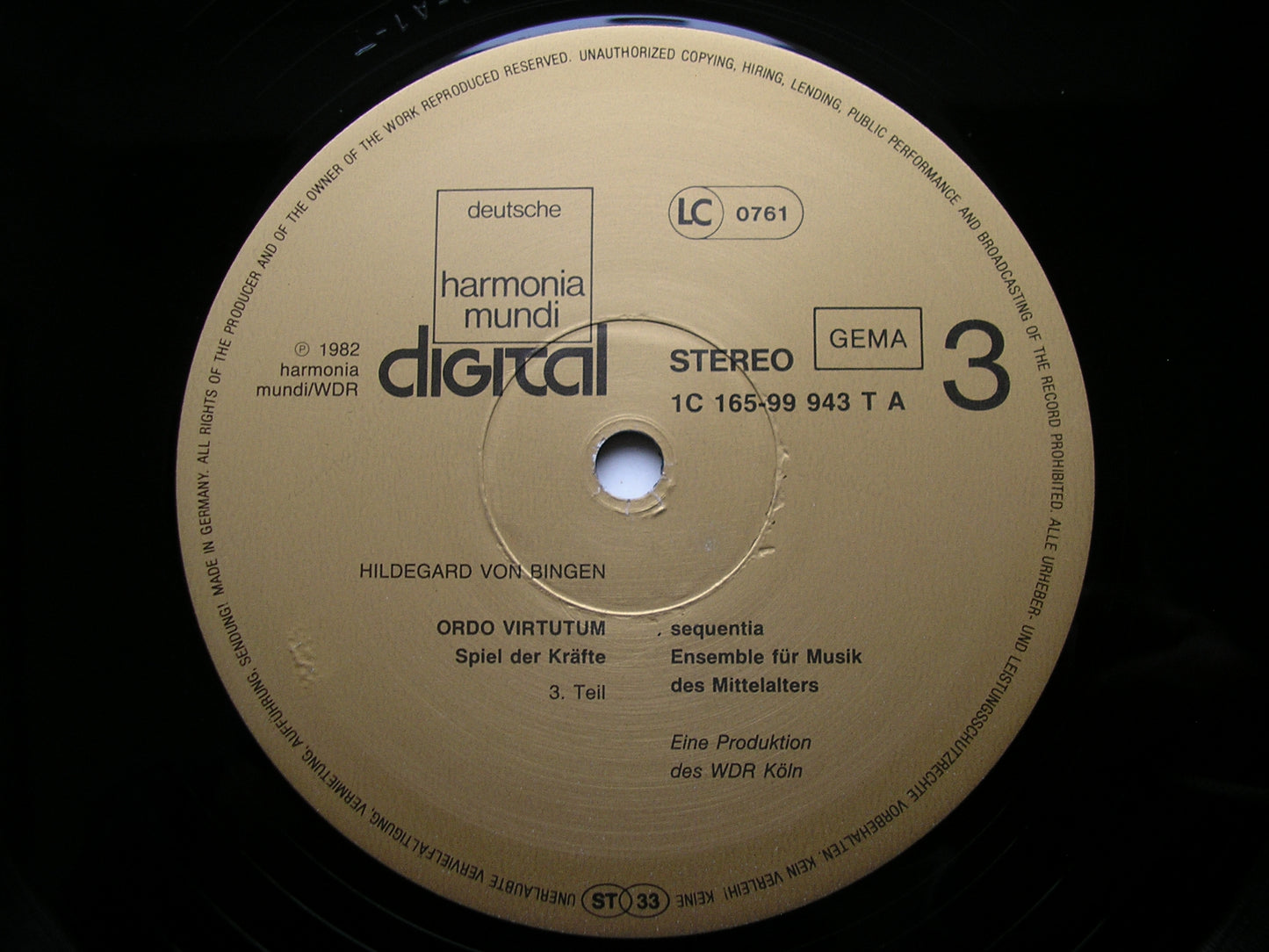 HILDEGARD VON BINGEN: ORDO VIRTUTUM      SEQUENTIA ENSEMBLE FOR MUSIC OF THE MIDDLE AGES     2LP     99 942/3