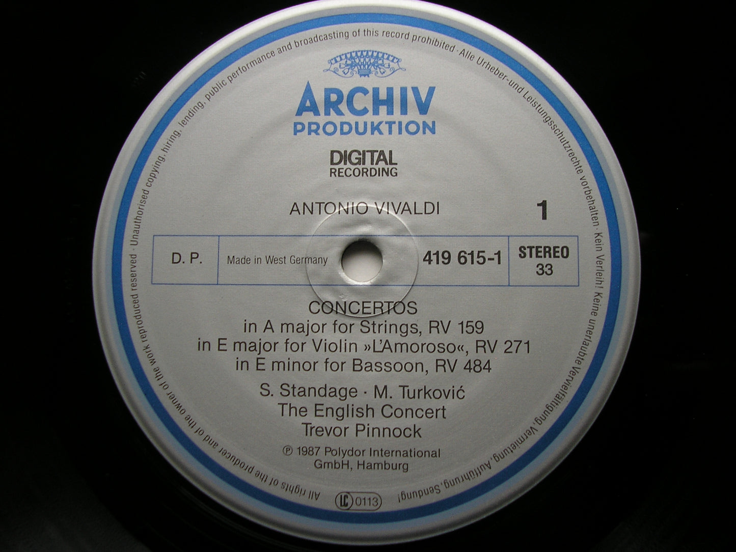 VIVALDI: L'AMOROSO  Six Concertos     SOLOISTS / THE ENGLISH CONCERT / PINNOCK    419 615