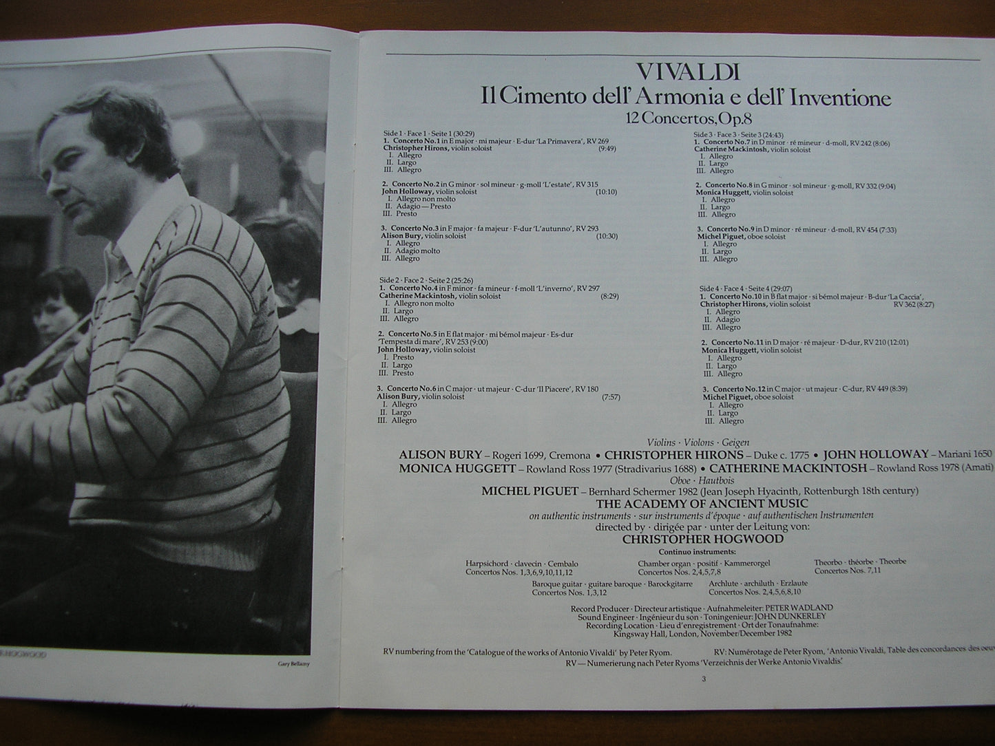 VIVALDI: THE CONTEST BETWEEN HARMONY & INVENTION  Op. 8      HOGWOOD / THE ACADEMY OF ANCIENT MUSIC     2LP       D279D 2