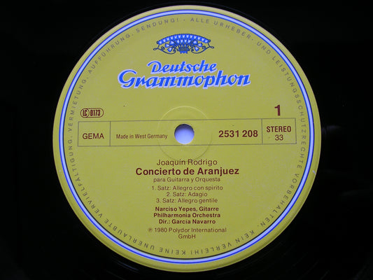 RODRIGO: CONCIERTO DE ARANJUEZ / CONCIERTO MADRIGAL     YPES / PHILHARMONIA / NAVARRO    2531 208