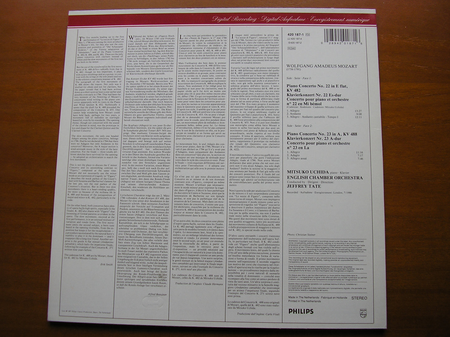 MOZART: PIANO CONCERTOS Nos. 22 & 23       UCHIDA / ENGLISH CHAMBER ORCHESTRA / TATE     420 187