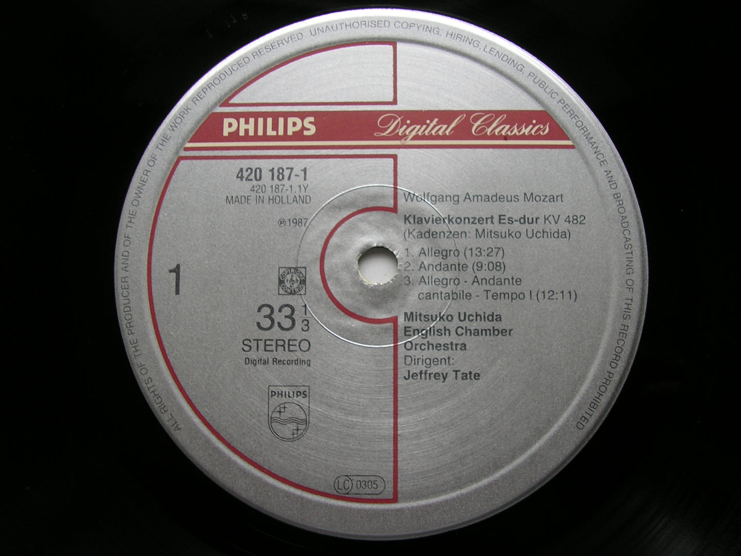 MOZART: PIANO CONCERTOS Nos. 22 & 23       UCHIDA / ENGLISH CHAMBER ORCHESTRA / TATE     420 187