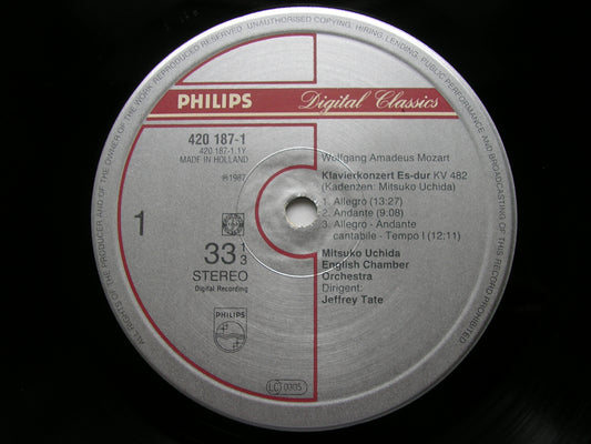 MOZART: PIANO CONCERTOS Nos. 22 & 23       UCHIDA / ENGLISH CHAMBER ORCHESTRA / TATE     420 187