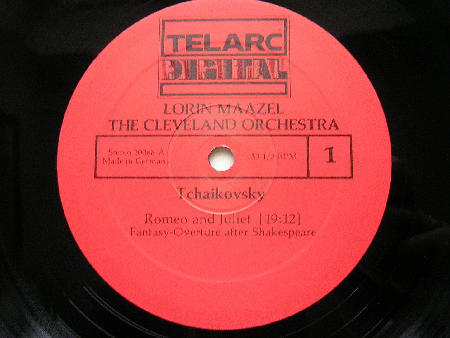 TCHAIKOVSKY: ROMEO & JULIET / NUTCRACKER SUITE MAAZEL / CLEVELAND ORCHESTRA DG-10068