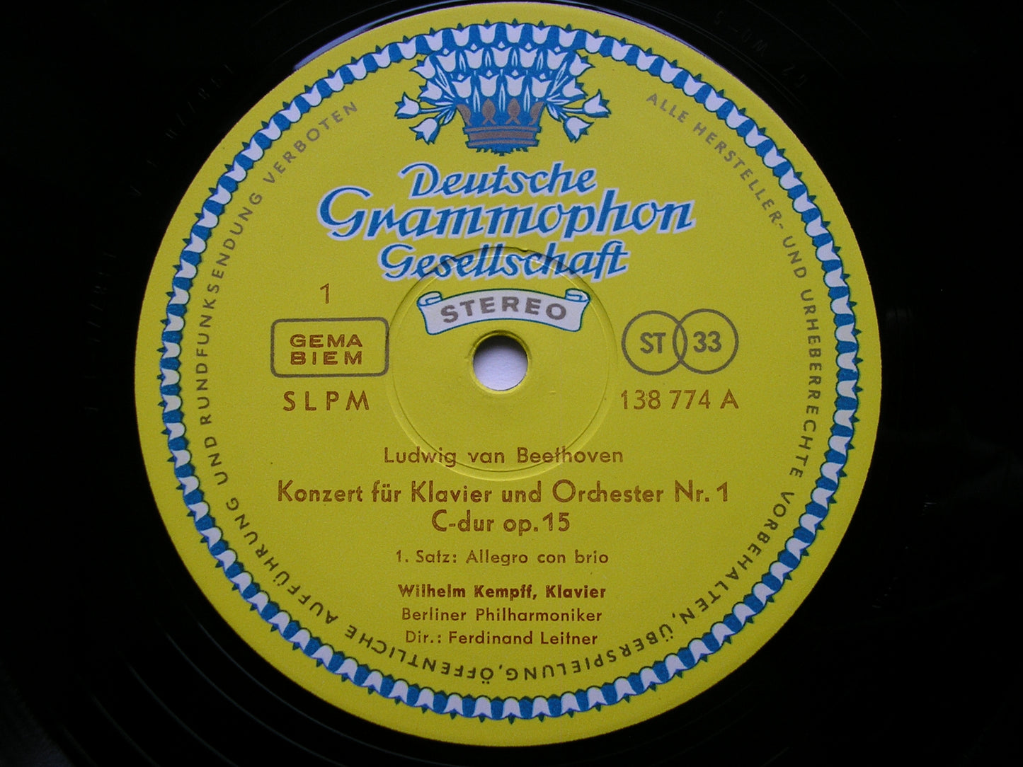 BEETHOVEN: PIANO CONCERTO No. 1    KEMPFF / BERLIN PHILHARMONIC / LEITNER    138 774