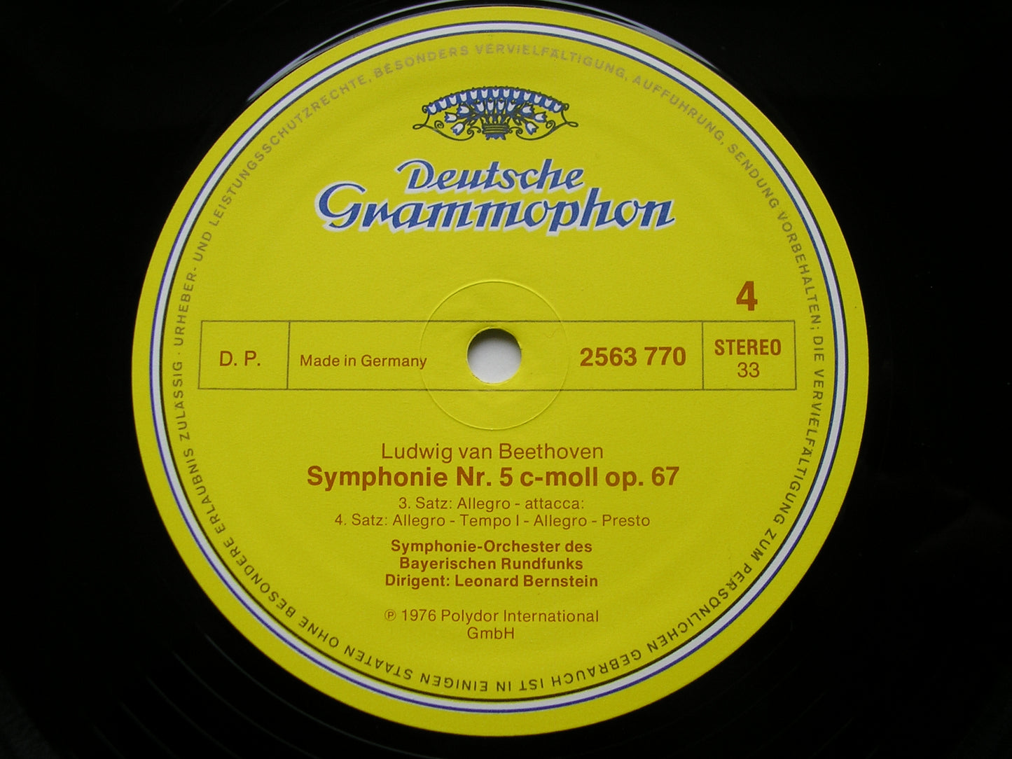 BEETHOVEN: SYMPHONY No. 5 / PIANO CONCERTO No. 4 / LEONORA No. 3 ARRAU / BAVARIAN RADIO SYMPHONY / BERNSTEIN 2721 153