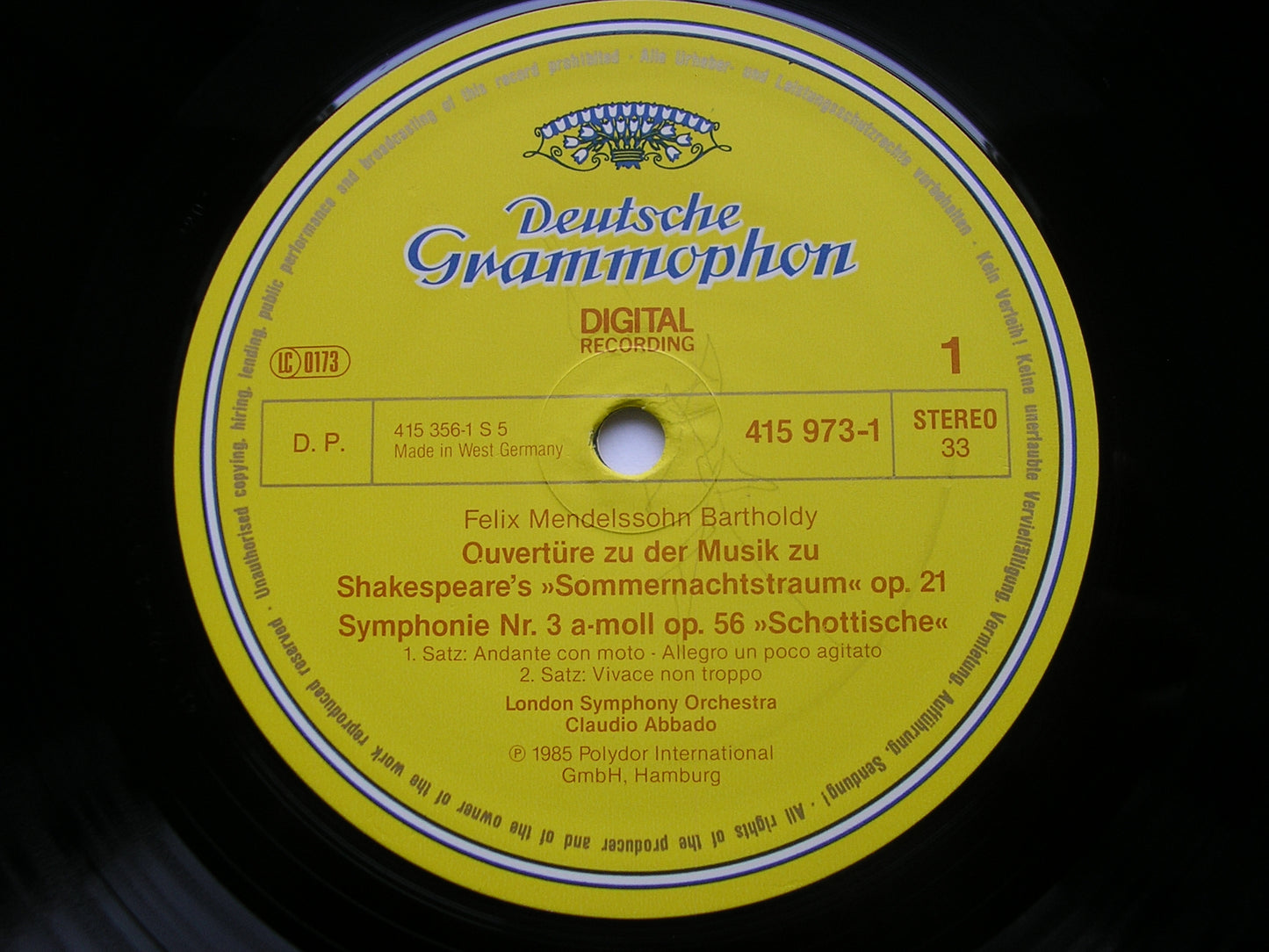 MENDELSSOHN: SYMPHONY No. 3 'Scottish' / TWO OVERTURES ABBADO / LONDON SYMPHONY 415 973