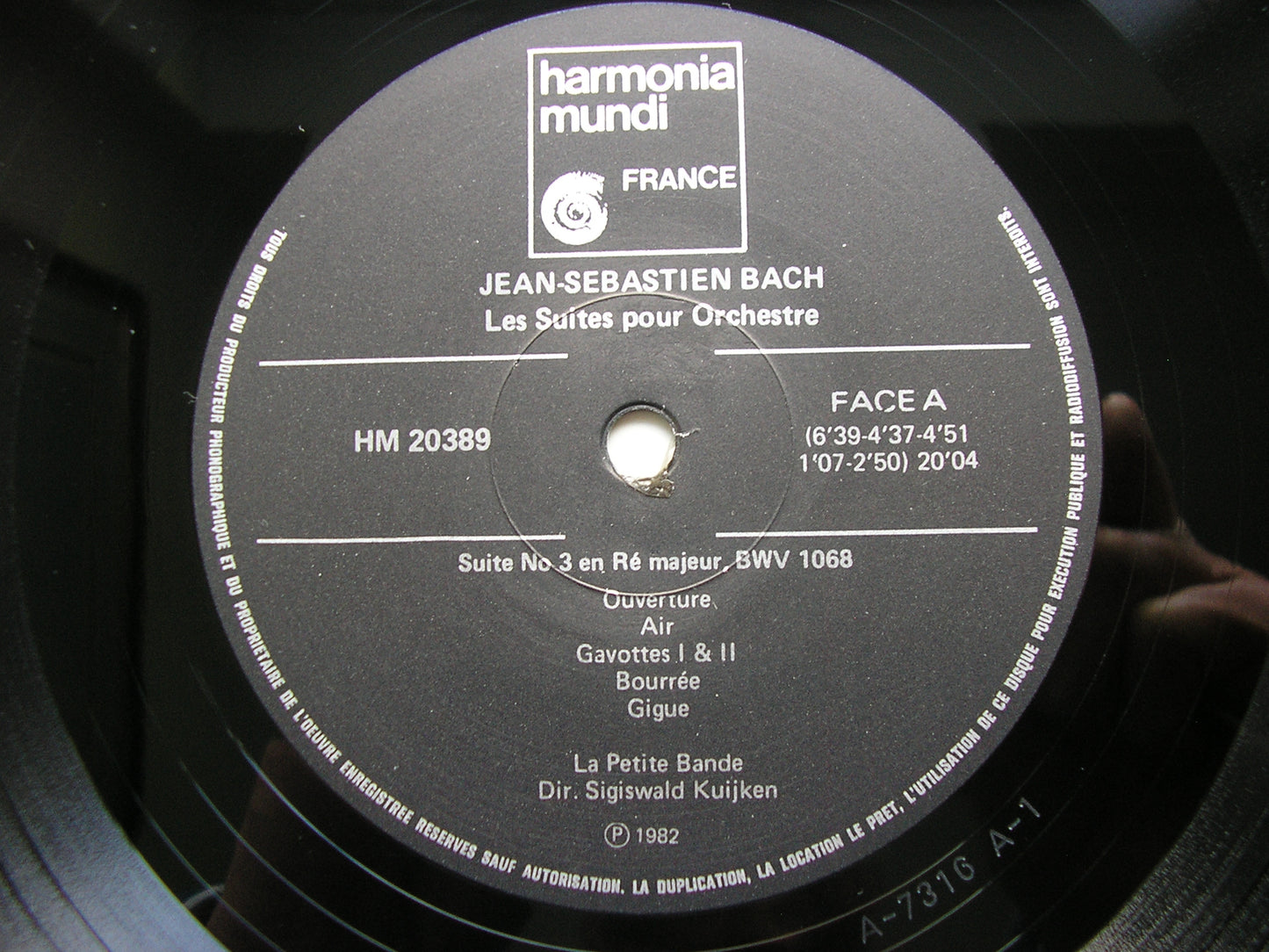 BACH: FOUR ORCHESTRAL SUITES BWV 1066 - 1069      LA PETITE BANDE / KUIJKEN    2 LP      HM 20388/9