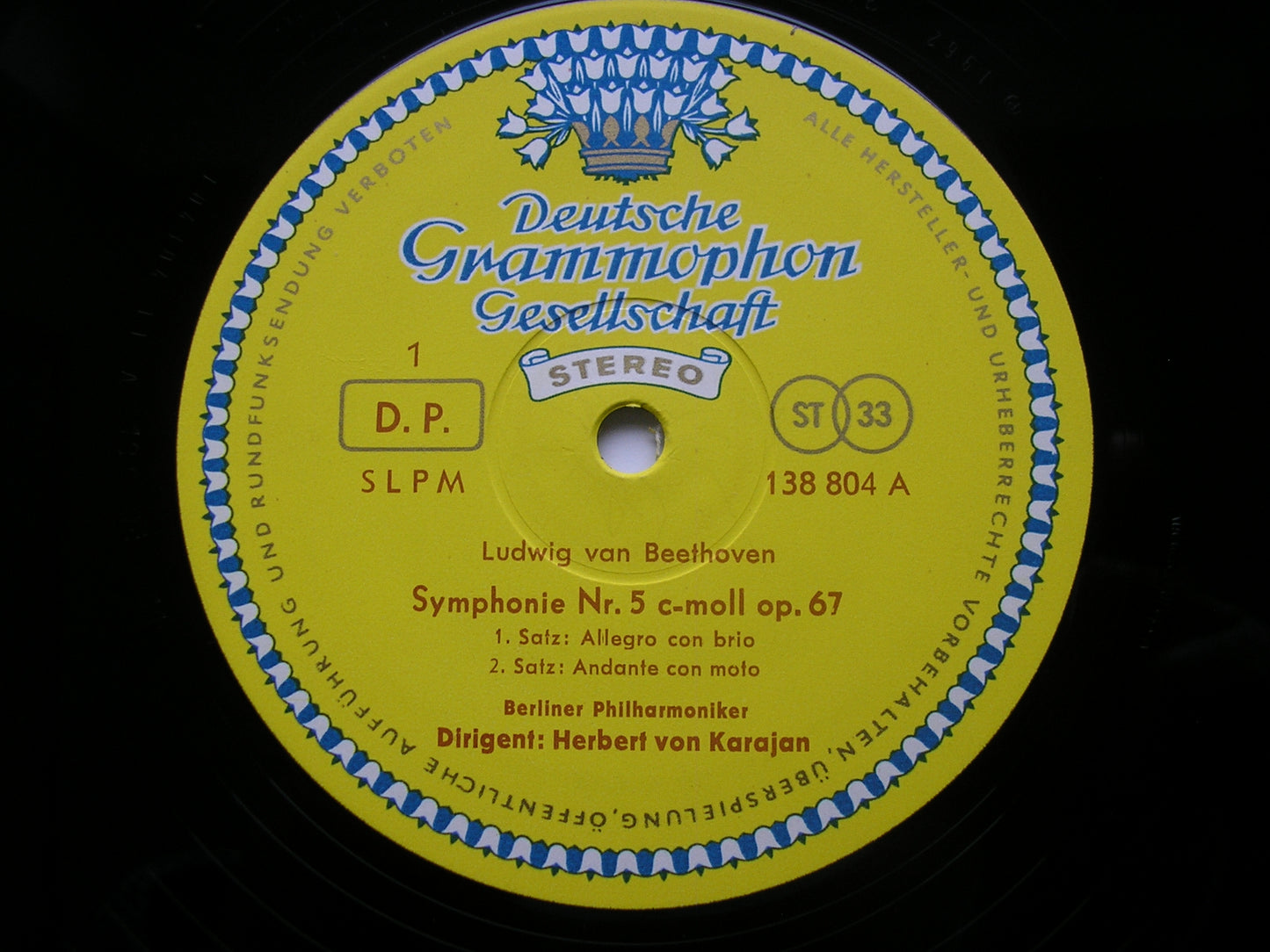 BEETHOVEN: SYMPHONY No. 5     KARAJAN / BERLIN PHILHARMONIC     138 804