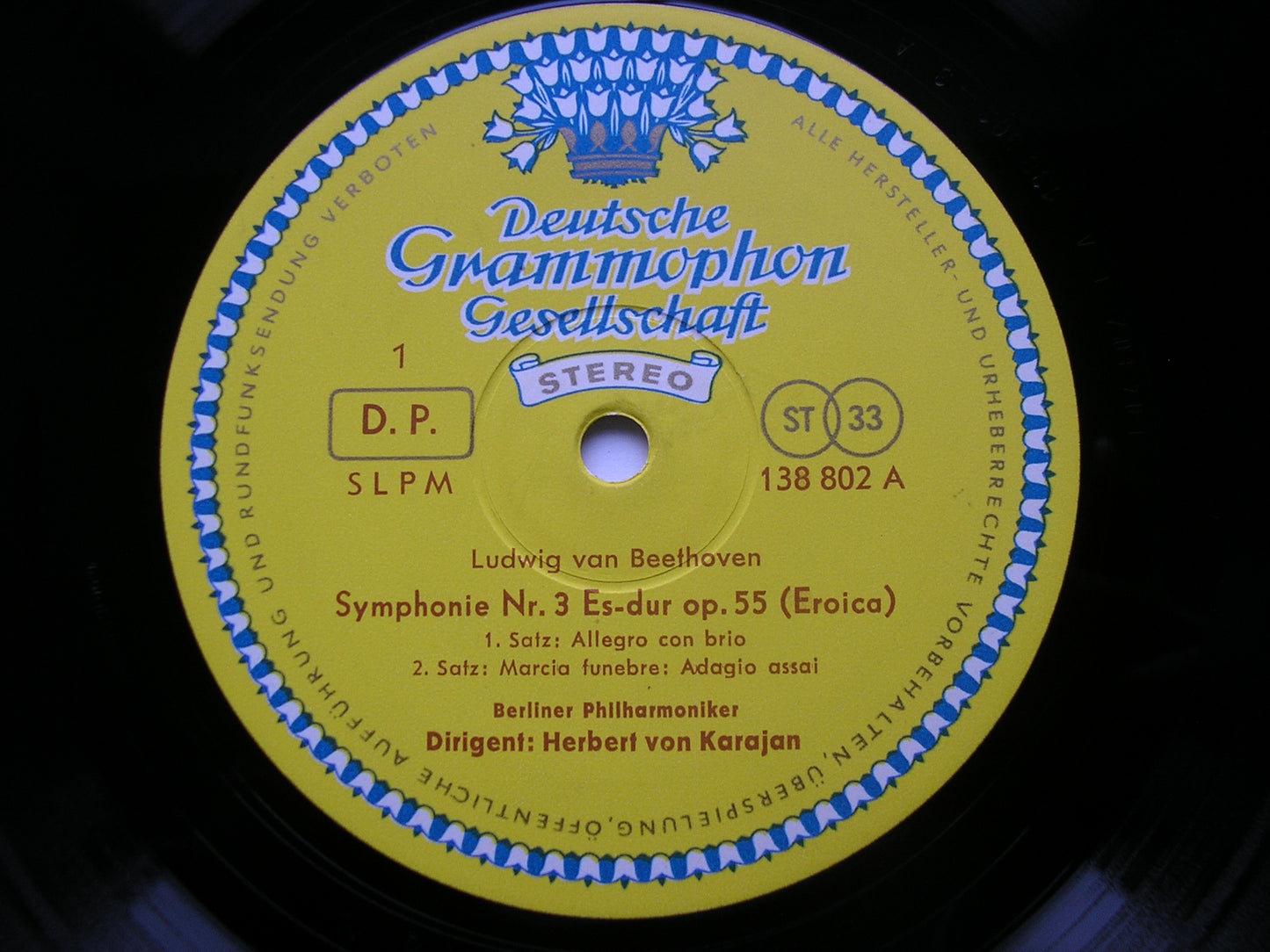 BEETHOVEN: SYMPHONY No. 3 'Eroica'     KARAJAN / BERLIN PHILHARMONIC     138 802
