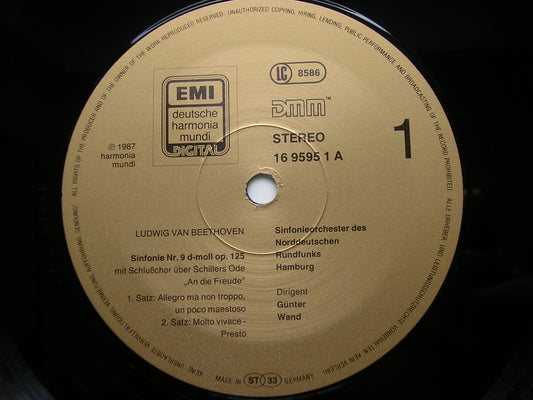 BEETHOVEN: SYMPHONY No.9 'Choral'    SOLOISTS / HAMBURG RADIO ORCHESTRA / WAND    16 9595