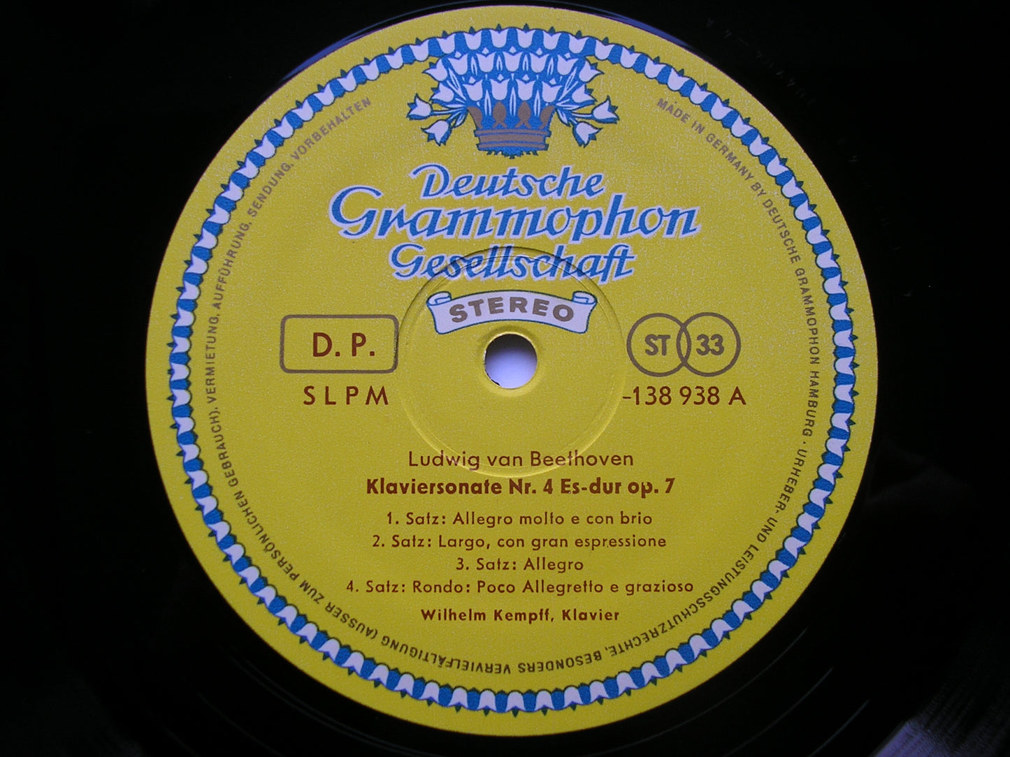 BEETHOVEN: PIANO SONATAS Nos. 4 / 9 / 10      KEMPFF      138 938
