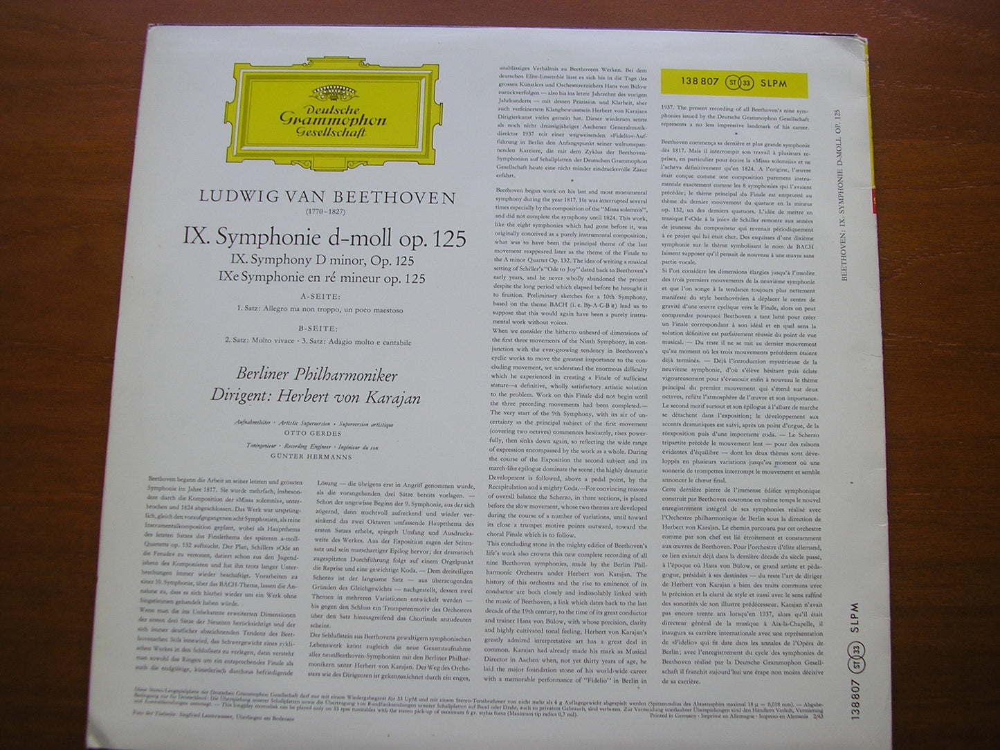 BEETHOVEN: SYMPHONIES Nos. 8 & 9     SOLOISTS / BERLIN PHILHARMONIC / KARAJAN              138 807 / 138 808