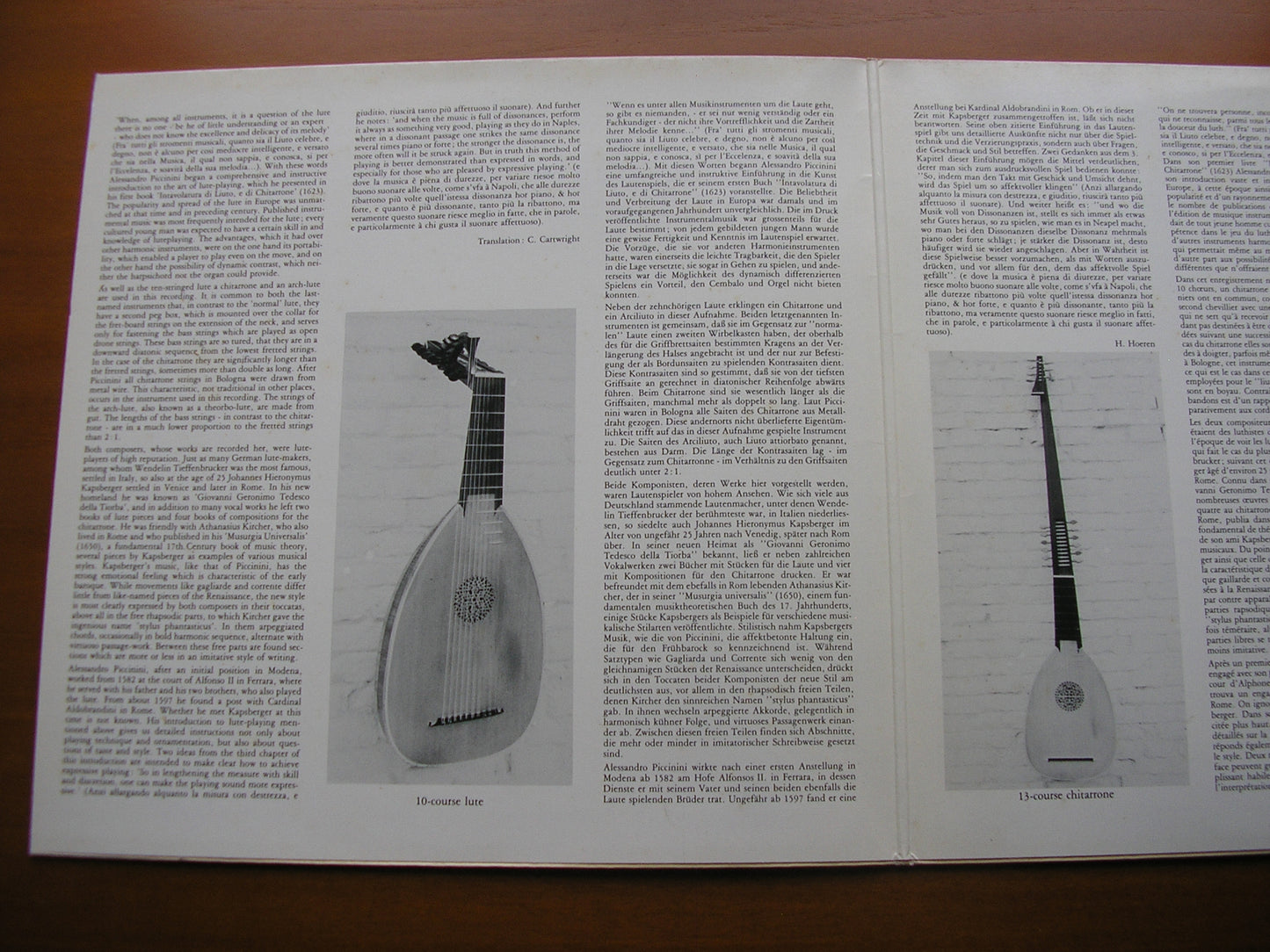 PICCININI & KAPSBERGER: LUTE MUSIC 1604 - 1639    KONRAD JUNGHANEL     ACC 8016