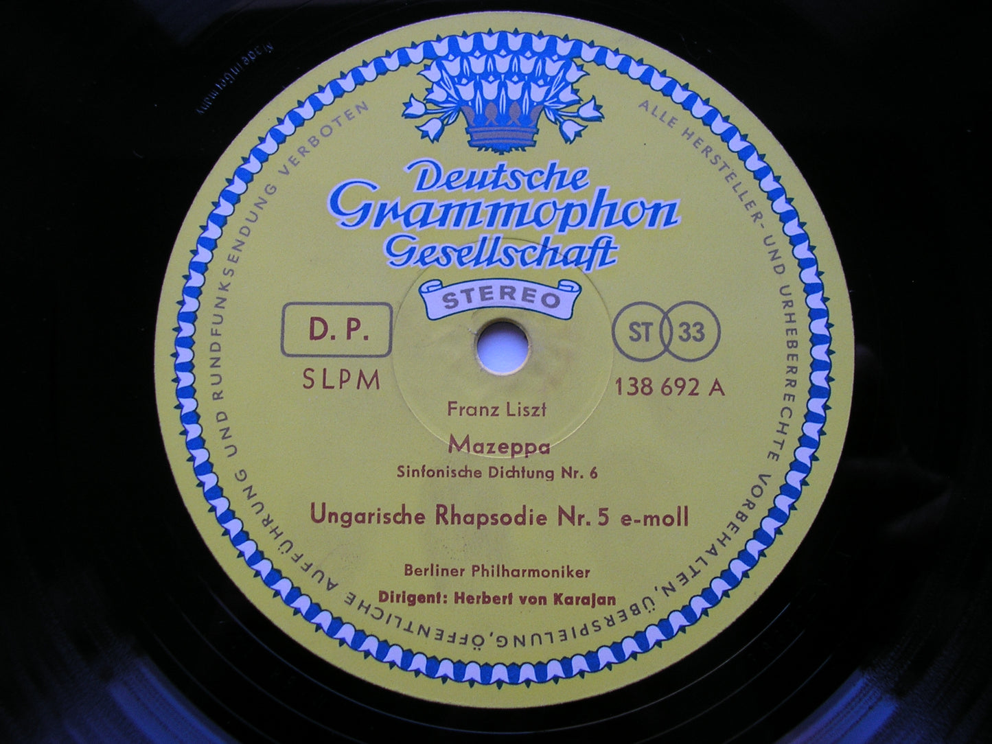 LISZT: MAZEPPA / HUNGARIAN RHAPSODIES Nos. 4 & 5 / HUNGARIAN FANTASIA CHERKASSKY / BERLIN PHILHARMONIC / KARAJAN 138 692