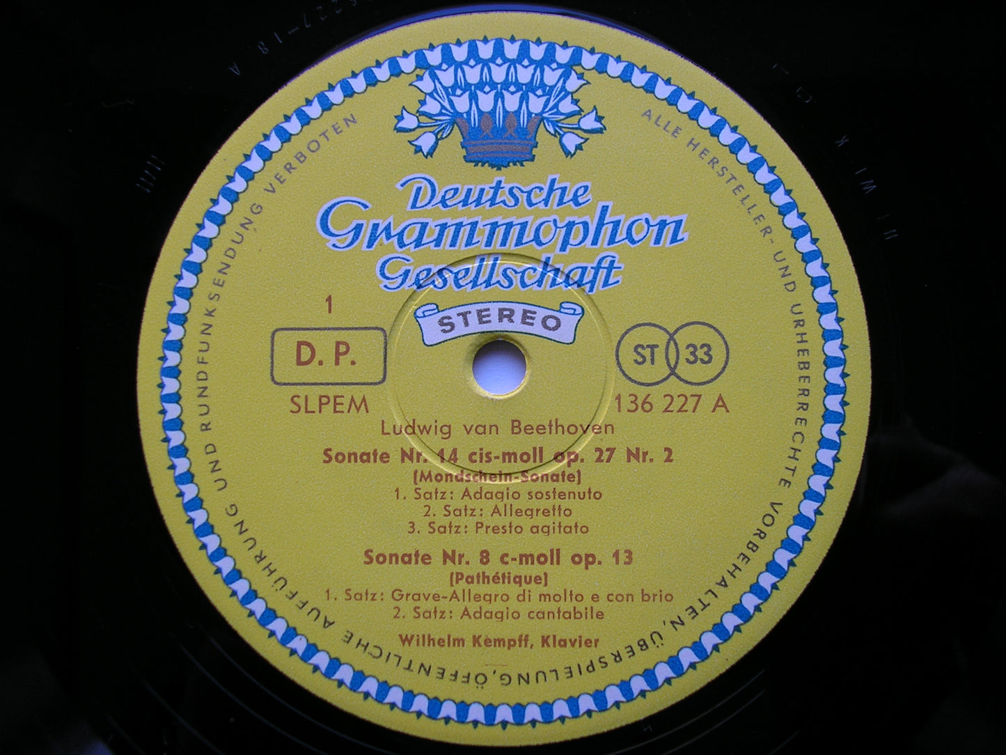 BEETHOVEN: PIANO SONATAS Nos. 8 / 14 / 23      WILHELM KEMPFF     136 227