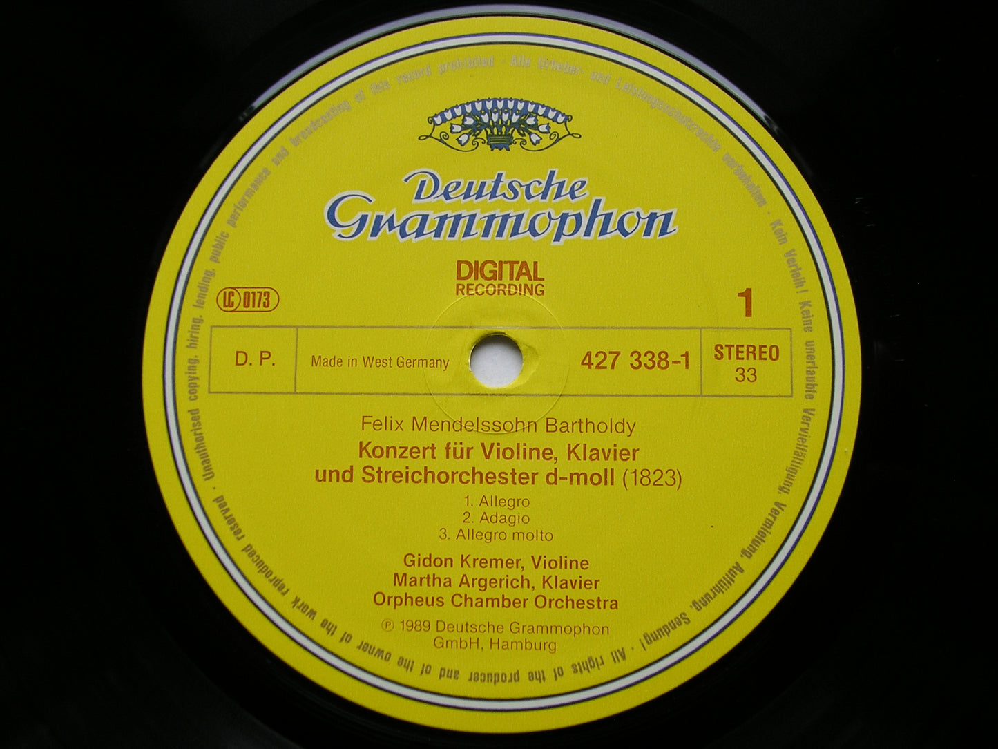 MENDELSSOHN: CONCERTO FOR VIOLIN & PIANO / VIOLIN CONCERTO KREMER / ARGERICH / ORPHEUS CHAMBER ORCHESTRA 427 338