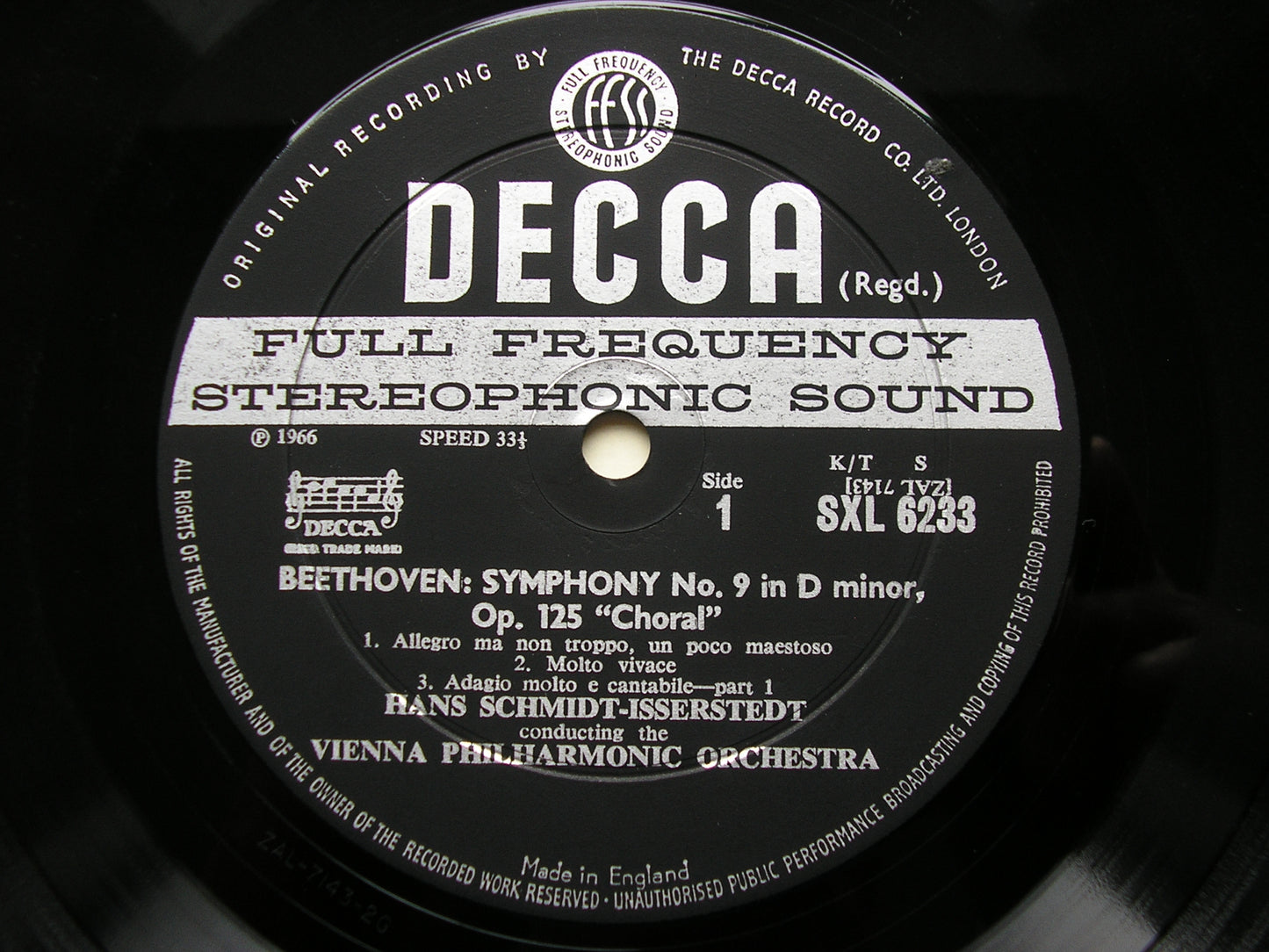 BEETHOVEN: SYMPHONY No. 9 'Choral' SOLOISTS / VIENNA PHILHARMONIC / SCHMIDT - ISSERSTEDT SXL 6233