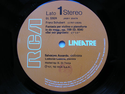 SCHUBERT: VIOLIN SONATA  D574 / FANTASIA  D934    SALVATORE ACCARDO / LODOVICO LESSONA    GL 32624