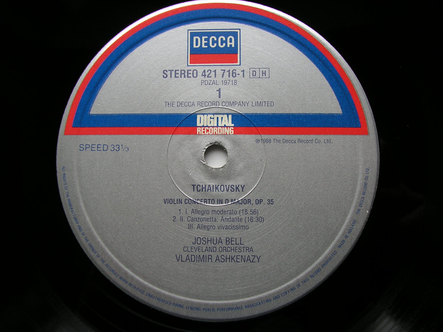 TCHAIKOVSKY: VIOLIN CONCERTO / WIENIAWSKI: VIOLIN CONCERTO No. 2 BELL / CLEVELAND ORCHESTRA / ASHKENAZY 421 716